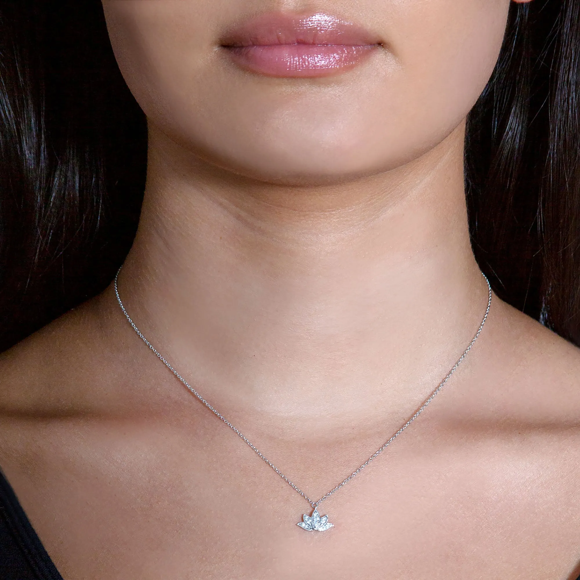 0.10 ctw Diamond Milgrain Leaves Necklace Pendant