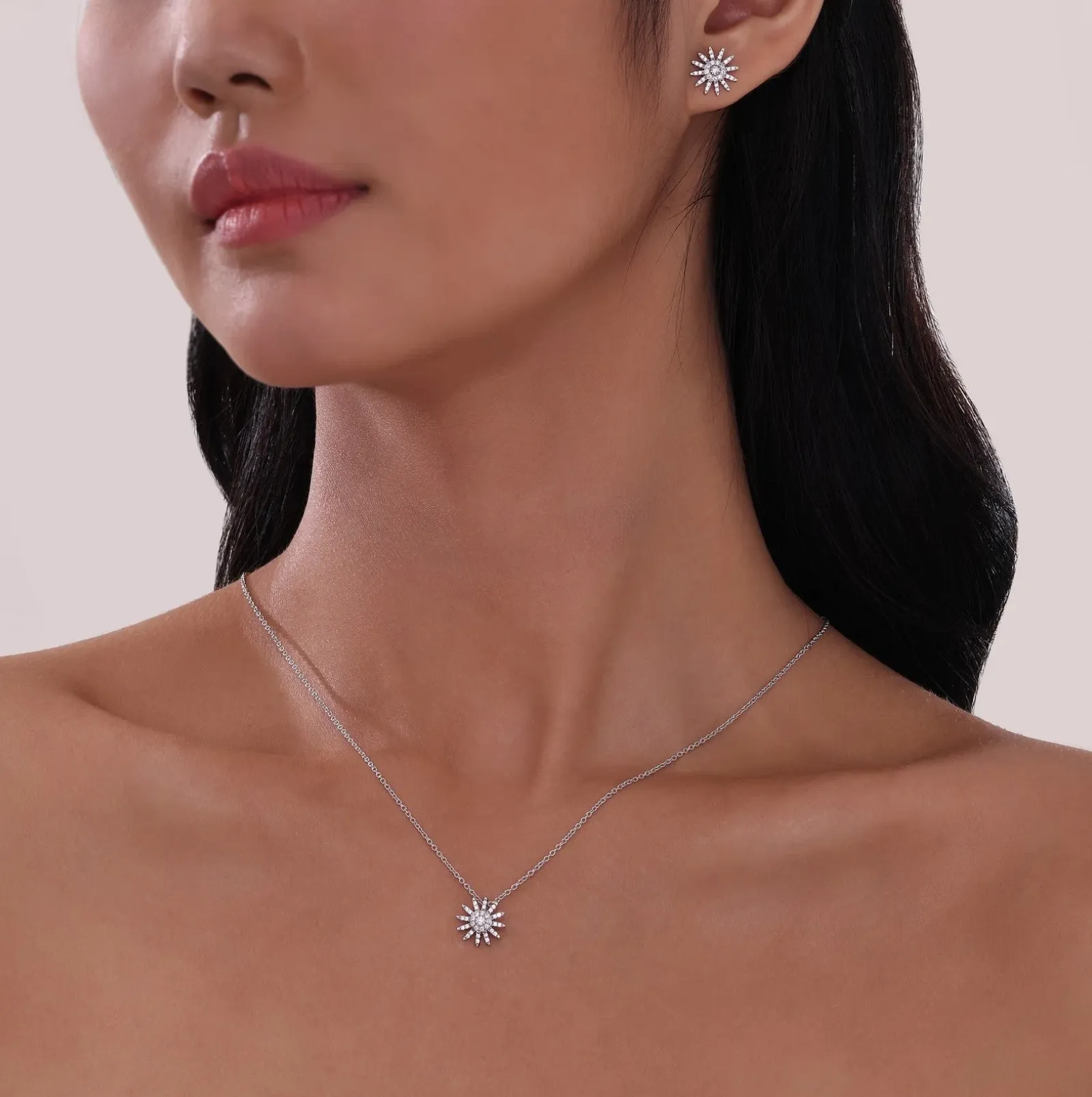 0.36 CTW Starburst Necklace