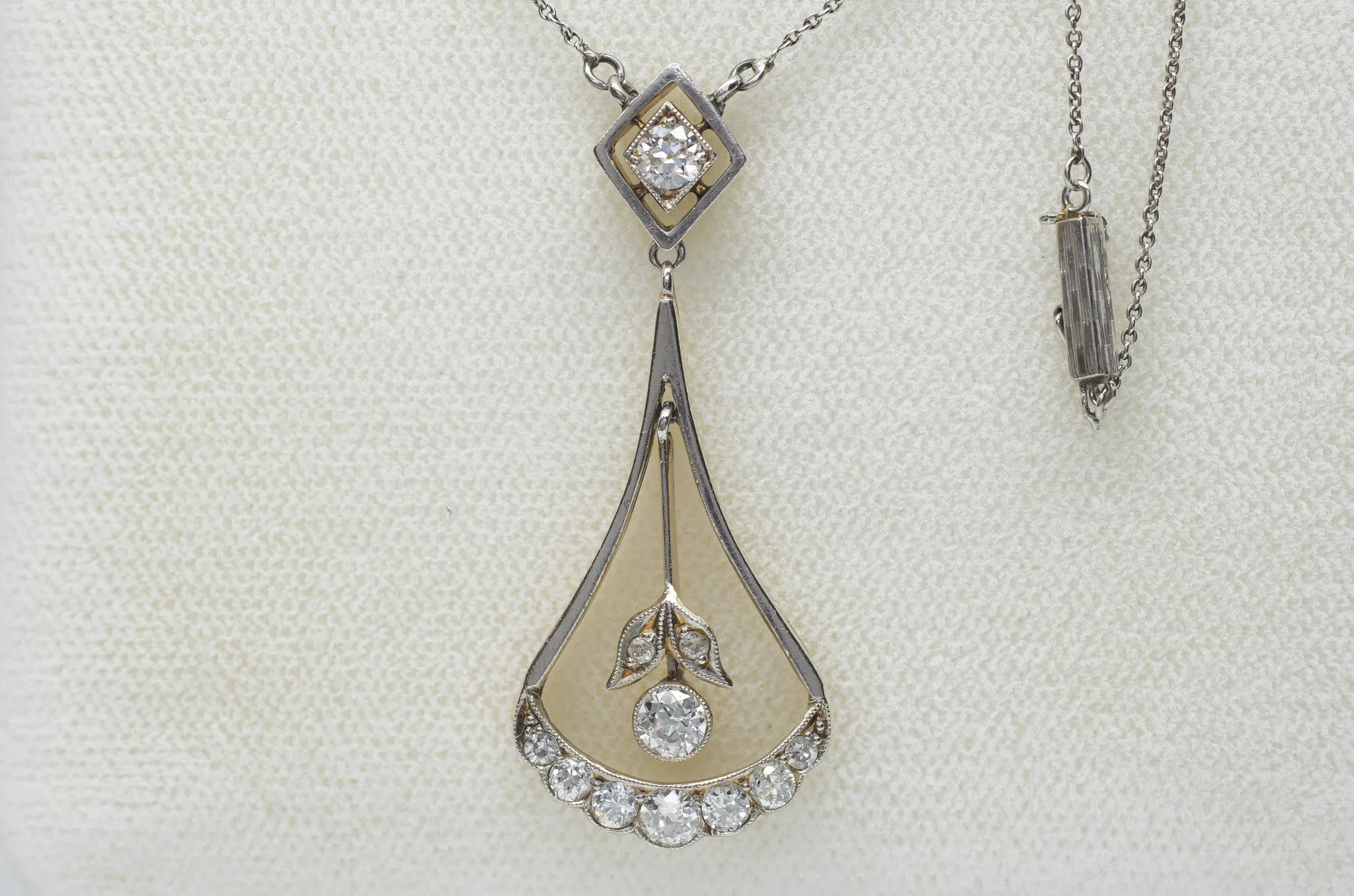 0.85CTW ART NOUVEAU OLD CUT DIAMOND AND PLATINUM LAVALIER NECKLACE