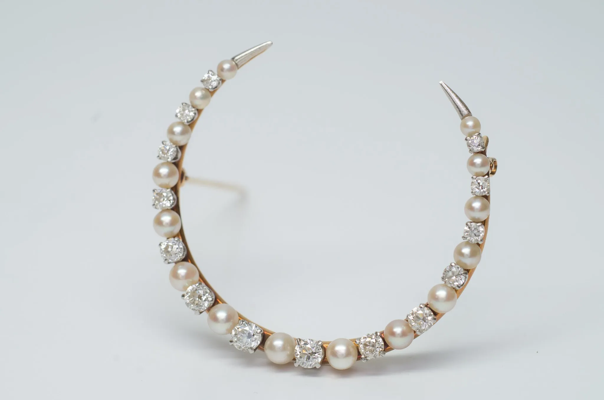 1.16ctw EDWARDIAN OLD EUROPEAN CUT DIAMOND AND PEARL BROOCH