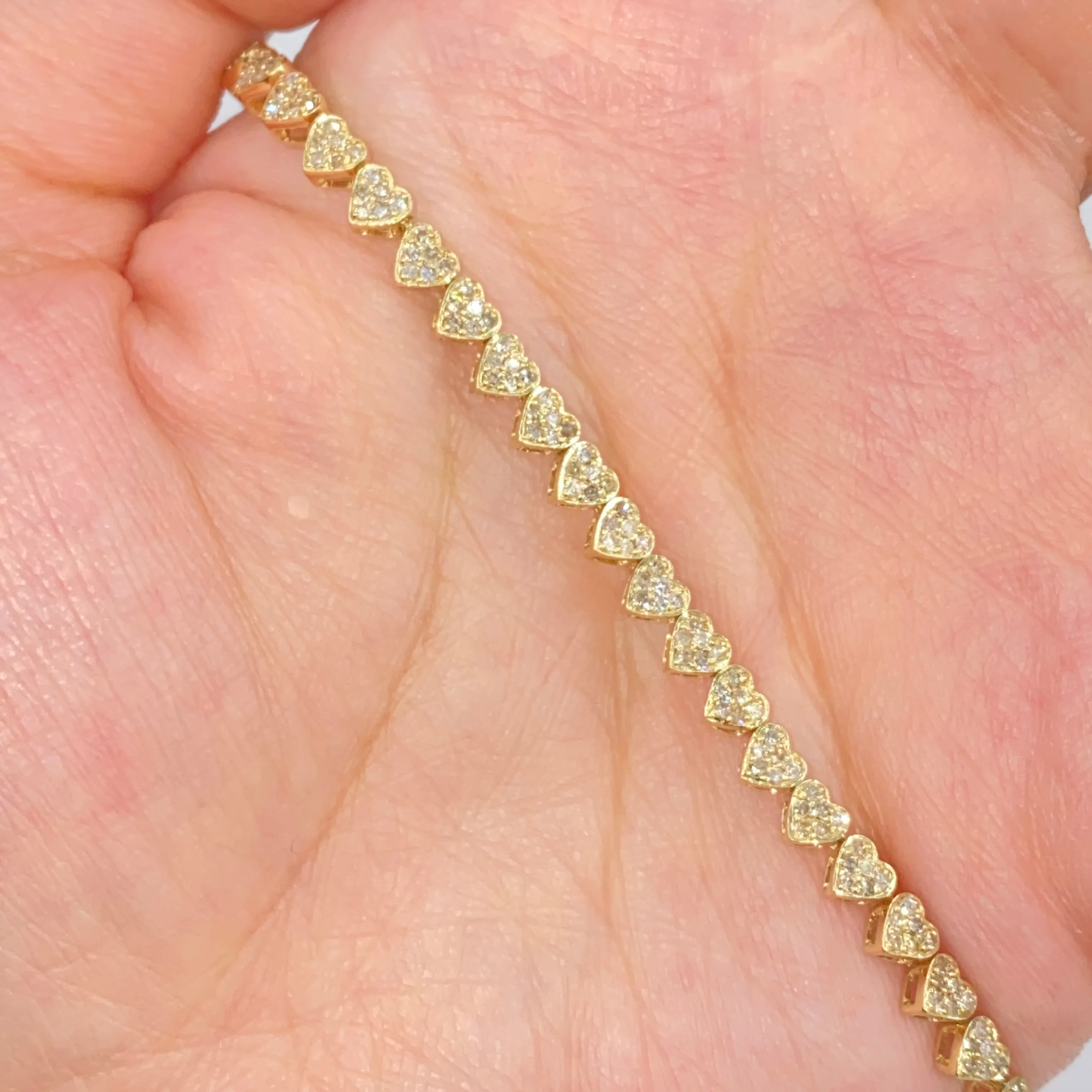 14K 3.8MM Heart Diamond Tennis Bracelet 7"