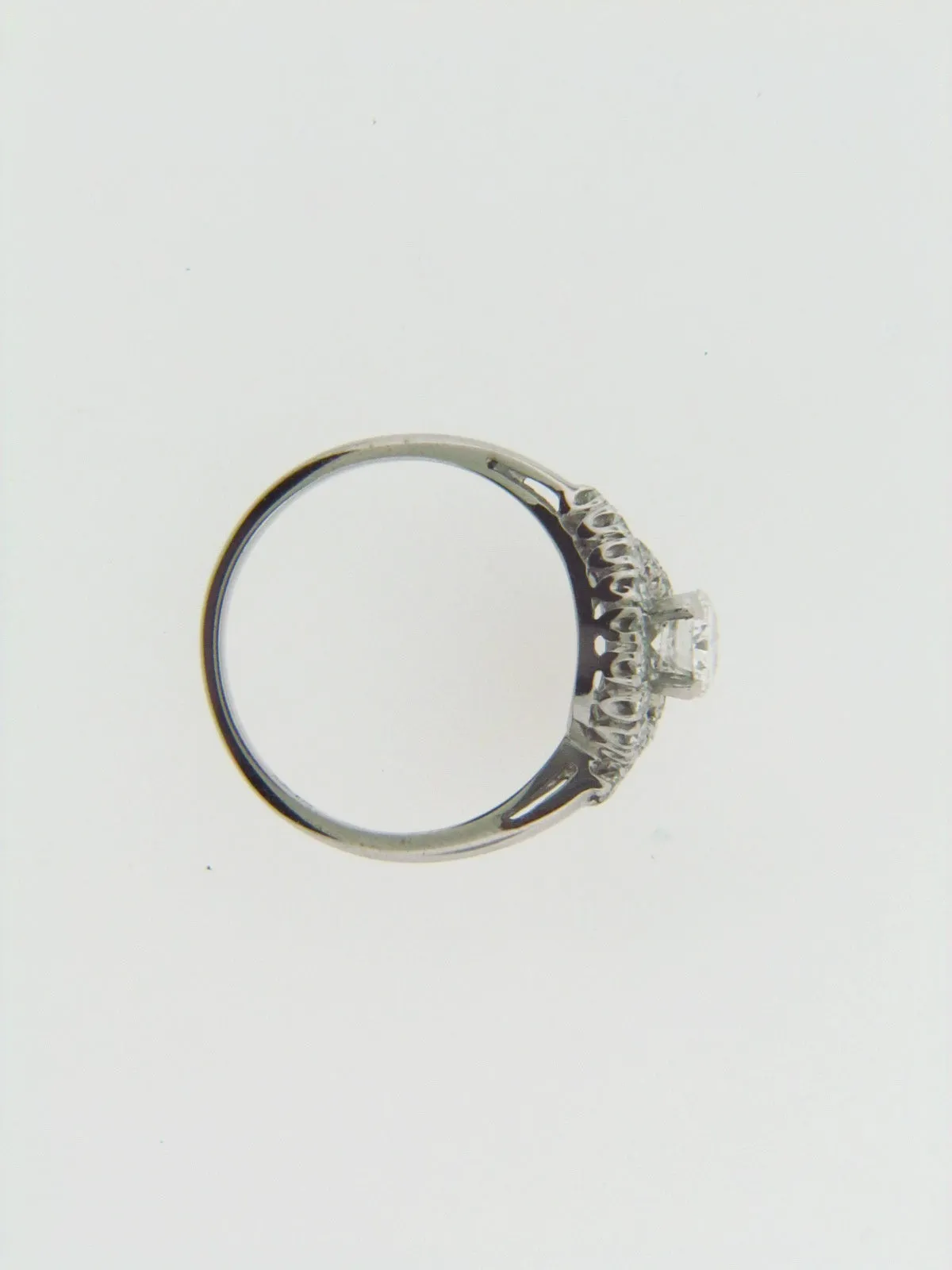 14K WHITE GOLD DIAMOND SOLITAIRE RING