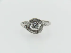 14K WHITE GOLD DIAMOND SOLITAIRE RING