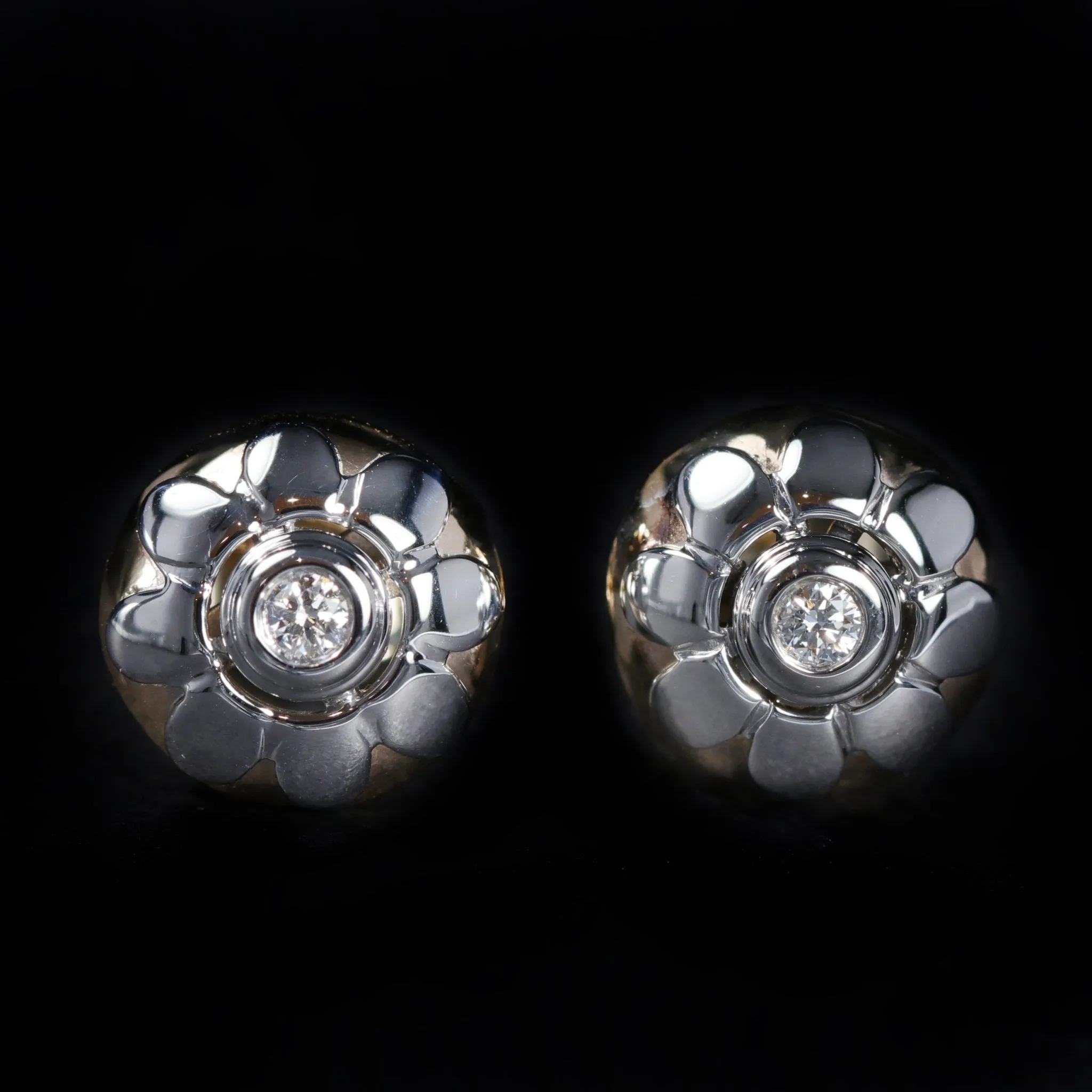 14K White Gold Round Brilliant Cut Diamond Flower Earrings