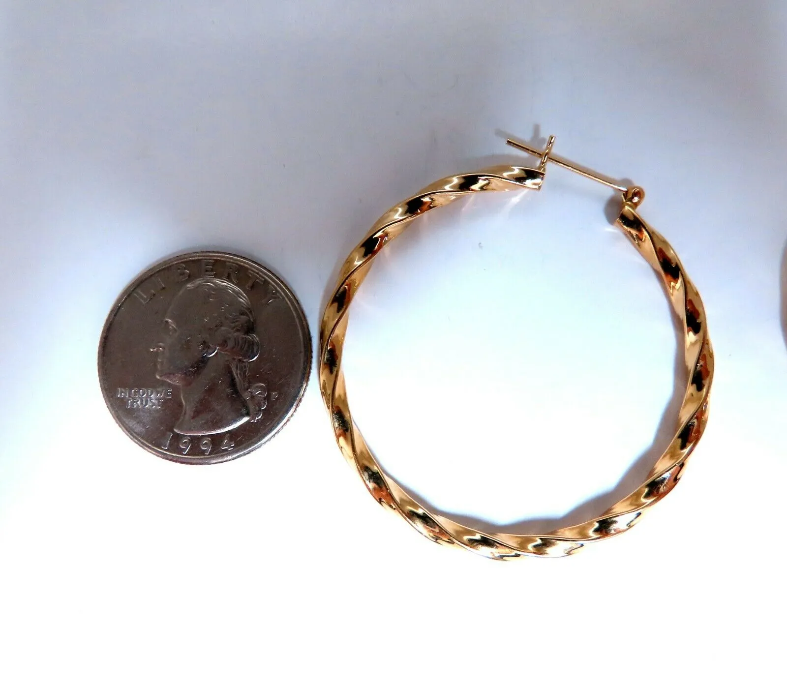 14Kt Gold Hoop Candycane Twist