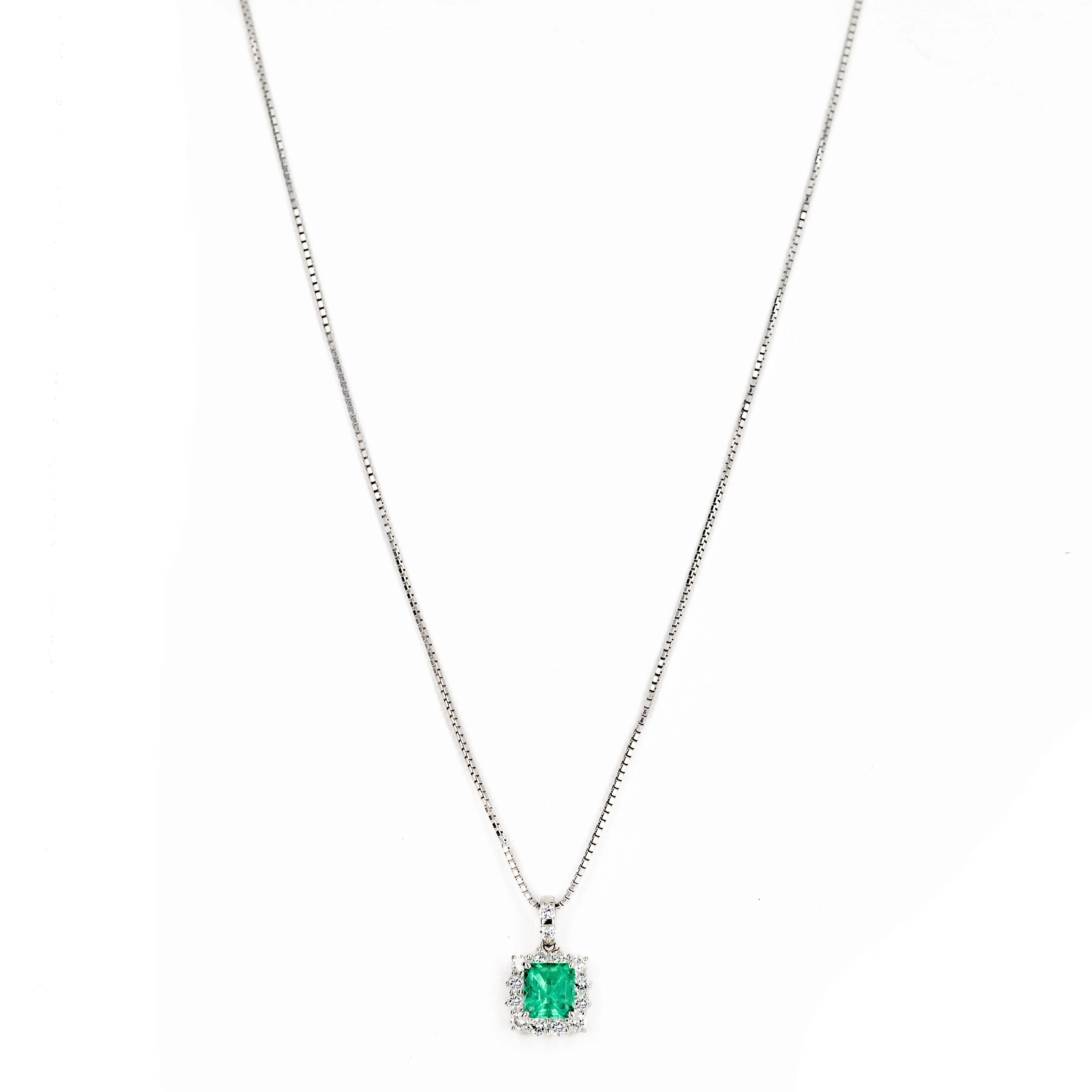 1.55 Carat Natural Emerald Diamond Halo Pendant Necklace