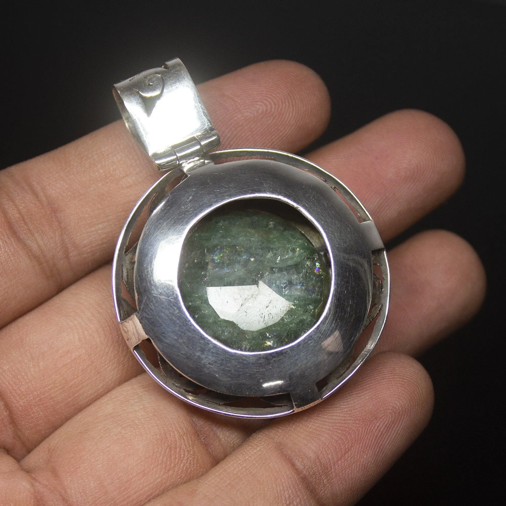 15g, Totally Handmade Natural Green Emerald Round Shape 925 Sterling Silver Pendant