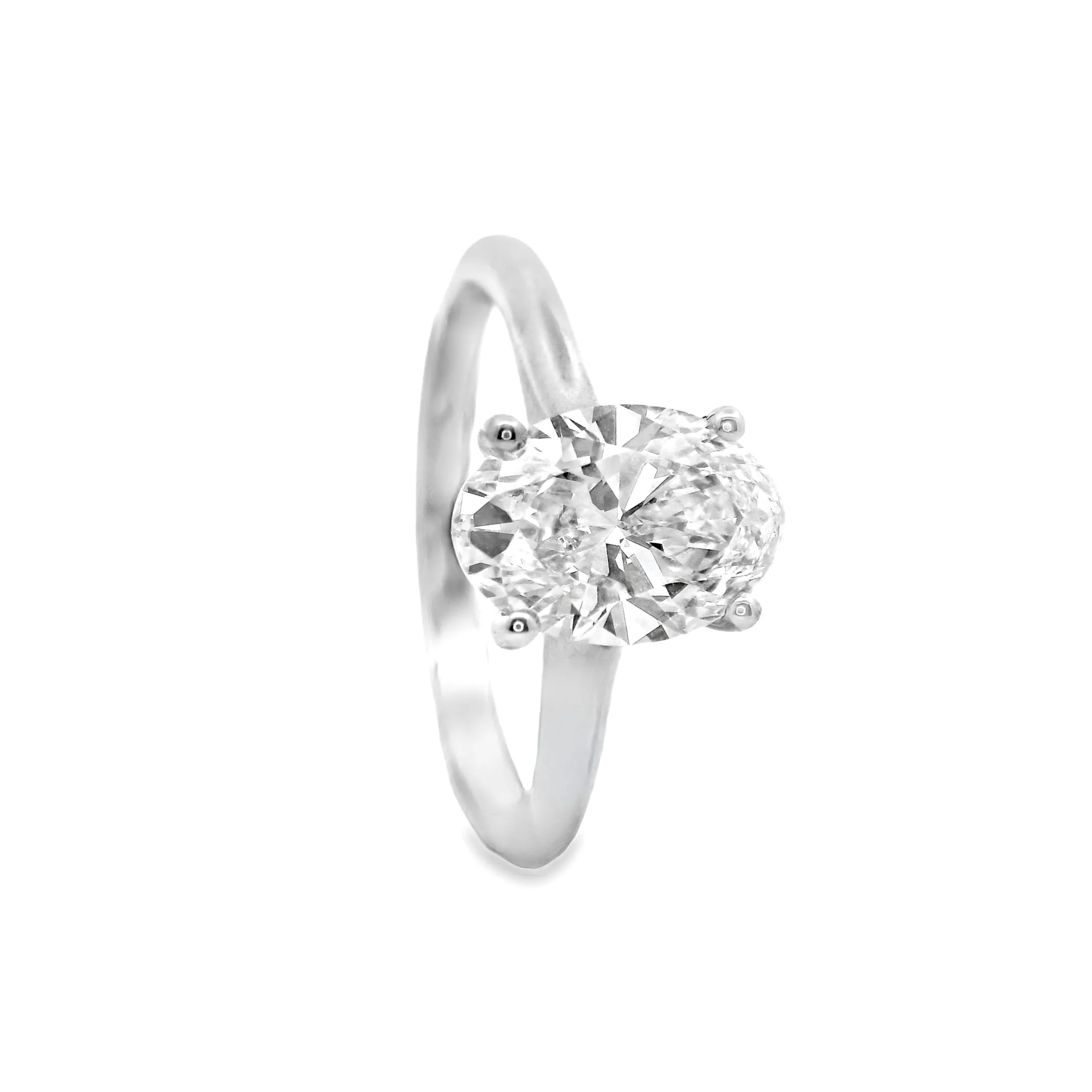 18ct White Gold Oval Lab Grown Diamond 4 Claw Solitare Ring TDW= 1.51ct