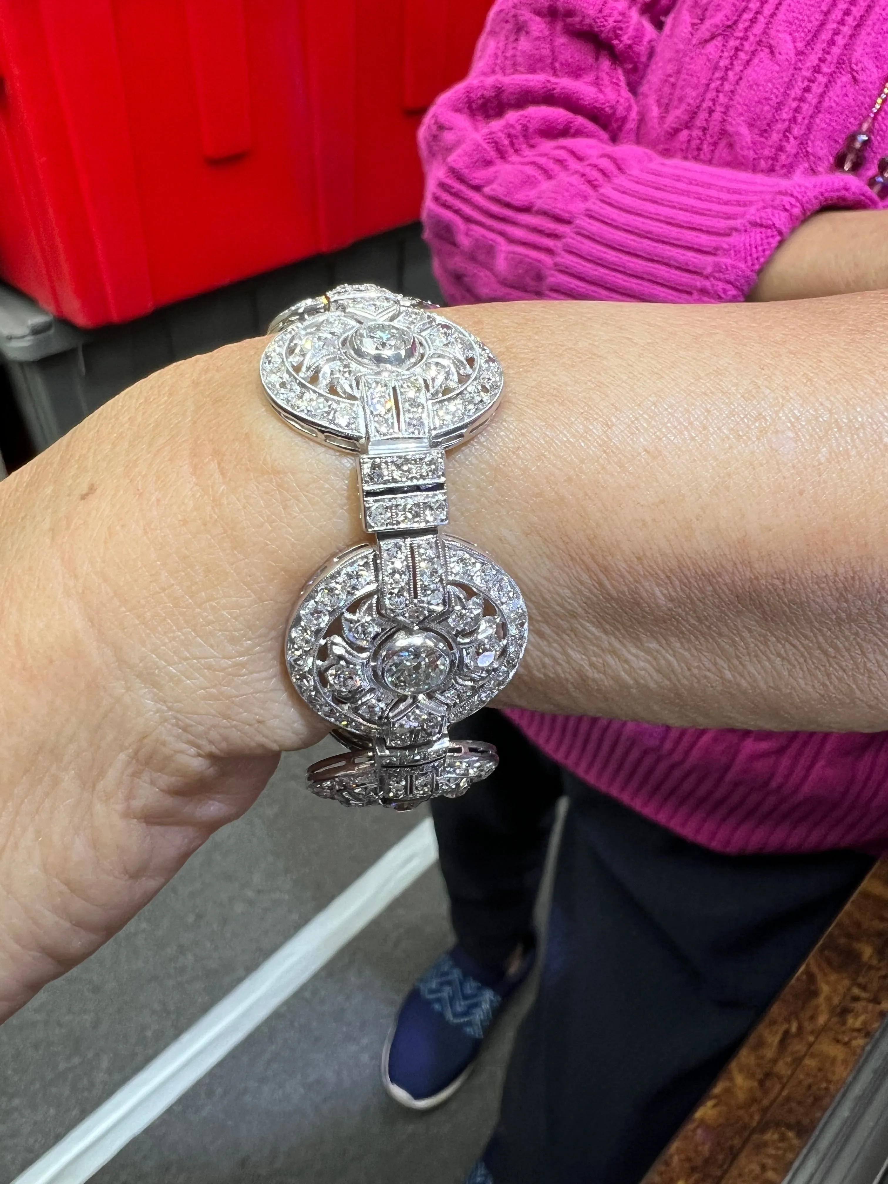 1930s Art Deco Diamond Platinum Circular Bracelet