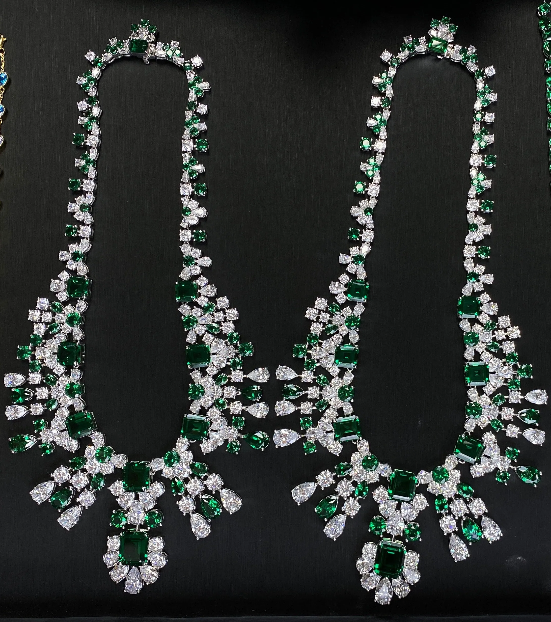 8.5ct Emerald Necklace