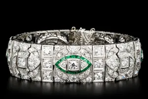 Art Deco Platinum 20 Carat Old European and French Cut Diamond and Emerald Bracelet