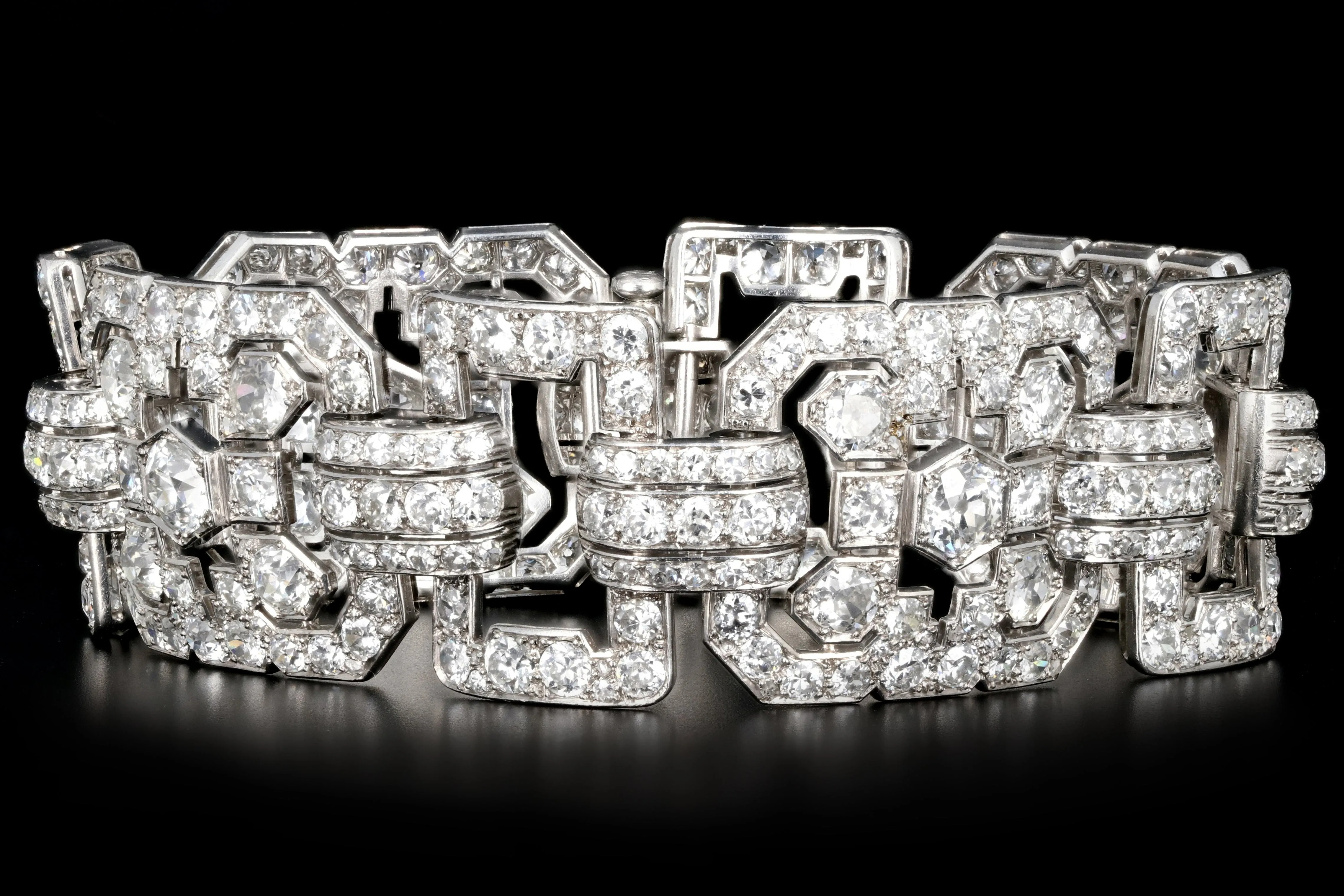 Art Deco Platinum 20 Carat Old European Cut Diamond Bracelet