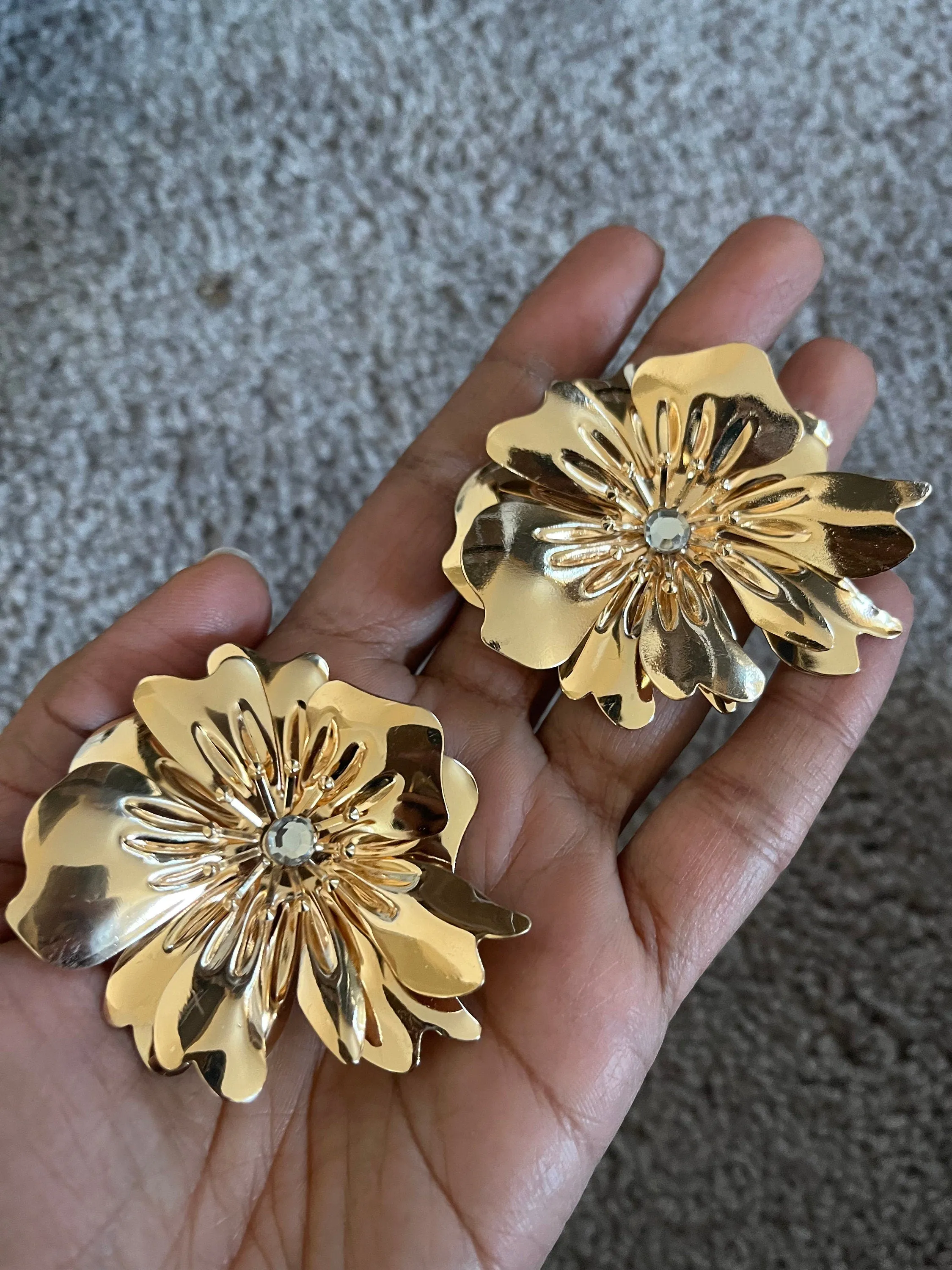 Big gold Flower earrings , gold studs large , huge gold stud earring , floral gold earrings , statement chunky gold studs