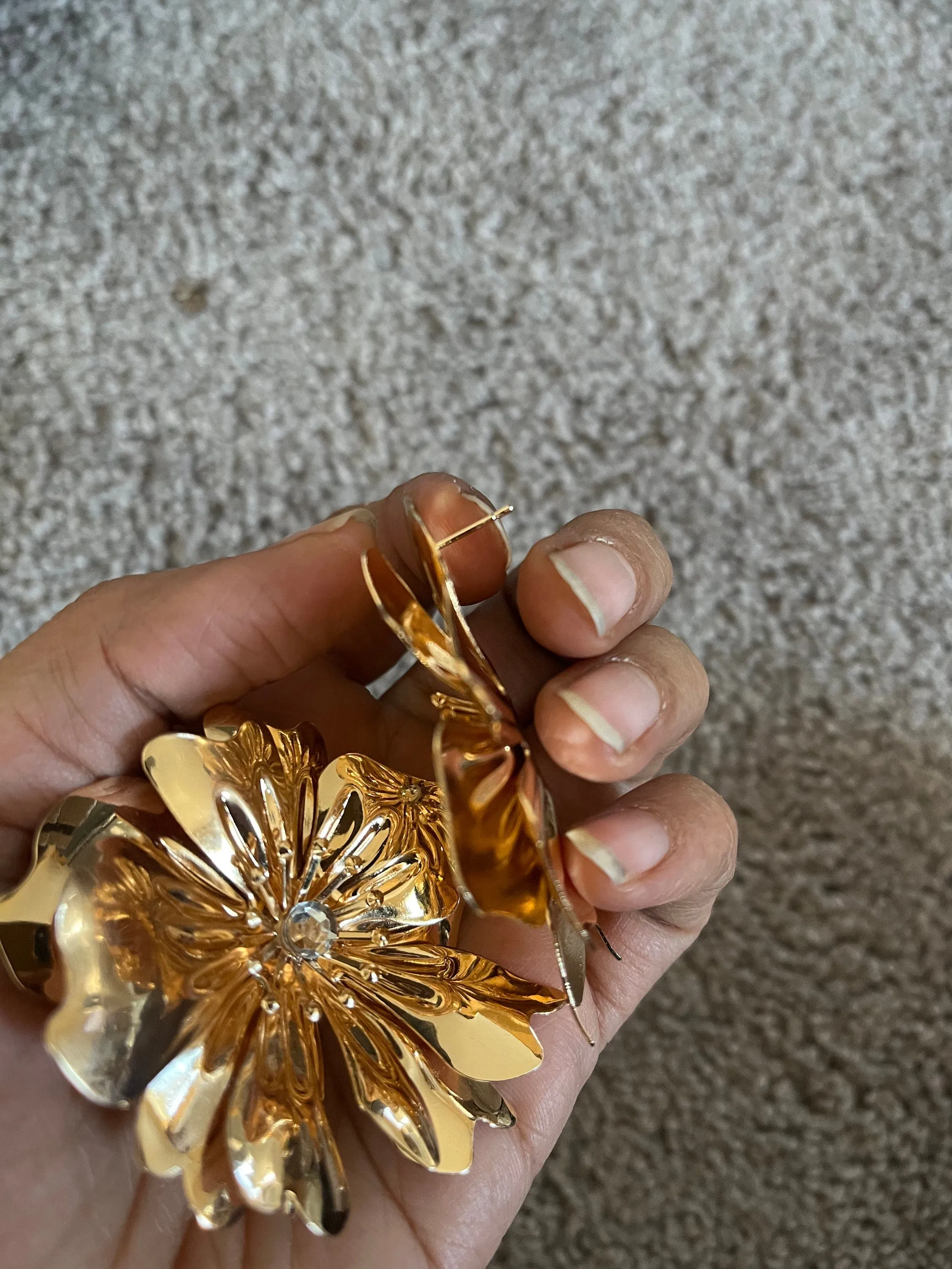 Big gold Flower earrings , gold studs large , huge gold stud earring , floral gold earrings , statement chunky gold studs