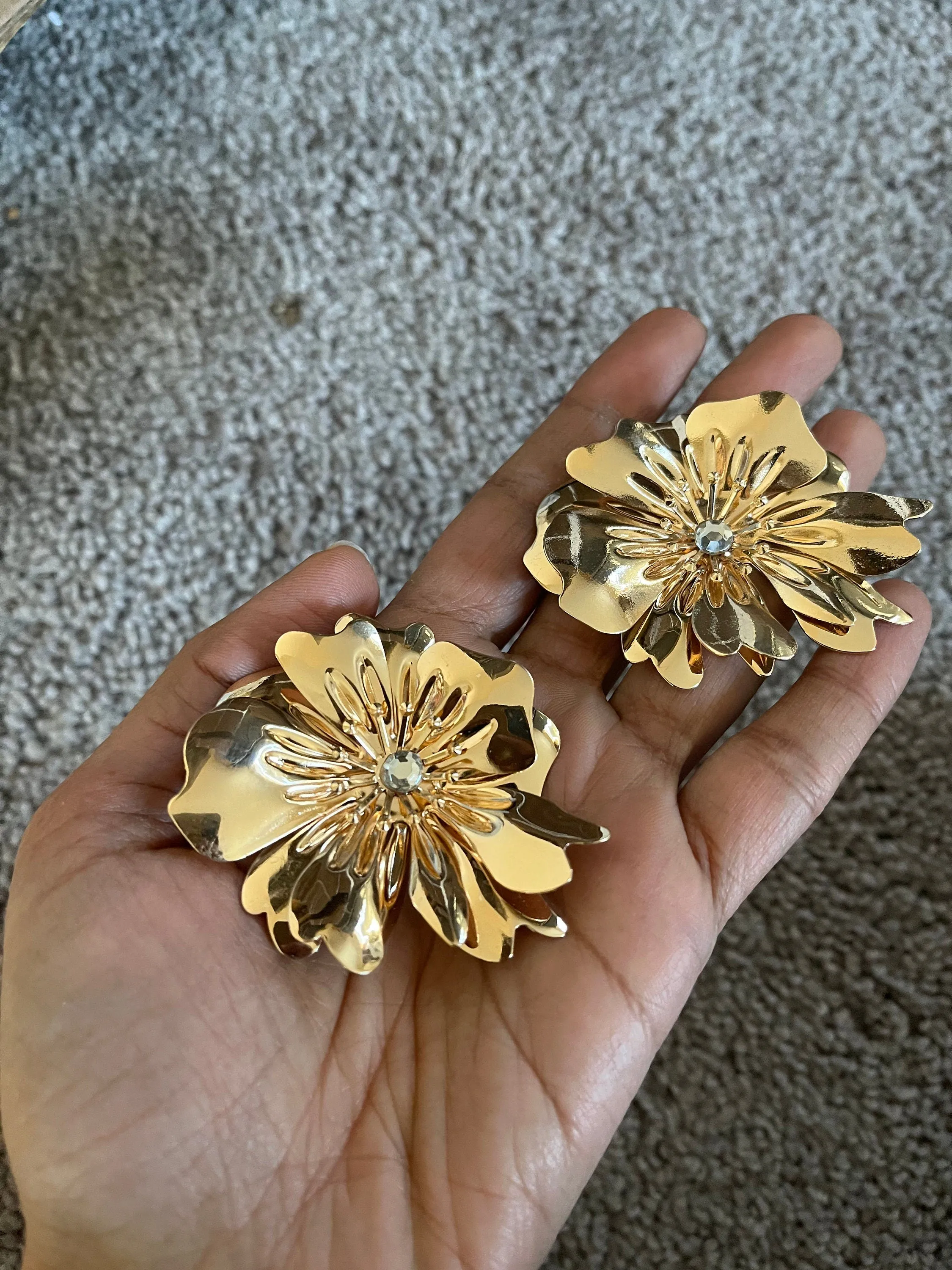 Big gold Flower earrings , gold studs large , huge gold stud earring , floral gold earrings , statement chunky gold studs