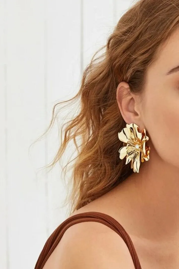 Big gold Flower earrings , gold studs large , huge gold stud earring , floral gold earrings , statement chunky gold studs