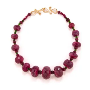 Bubbles i ruby necklace