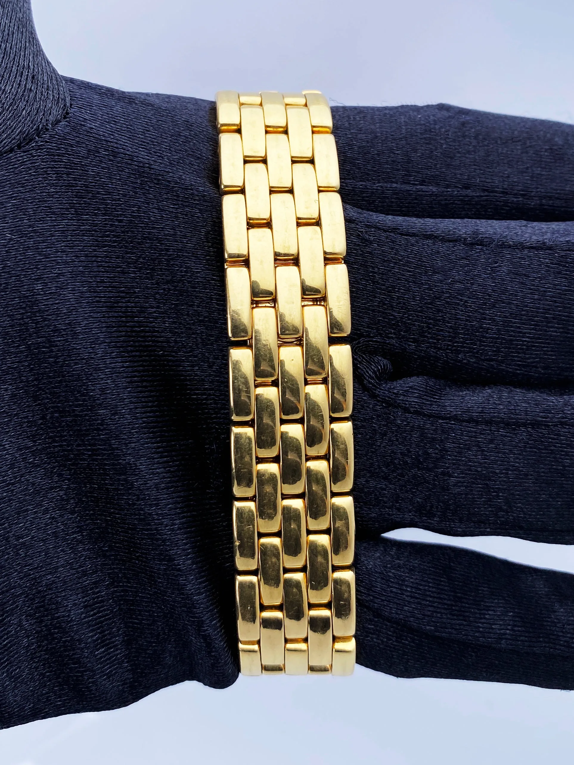 Cartier Panthere Large Size Diamond 18K Yellow Gold Watch