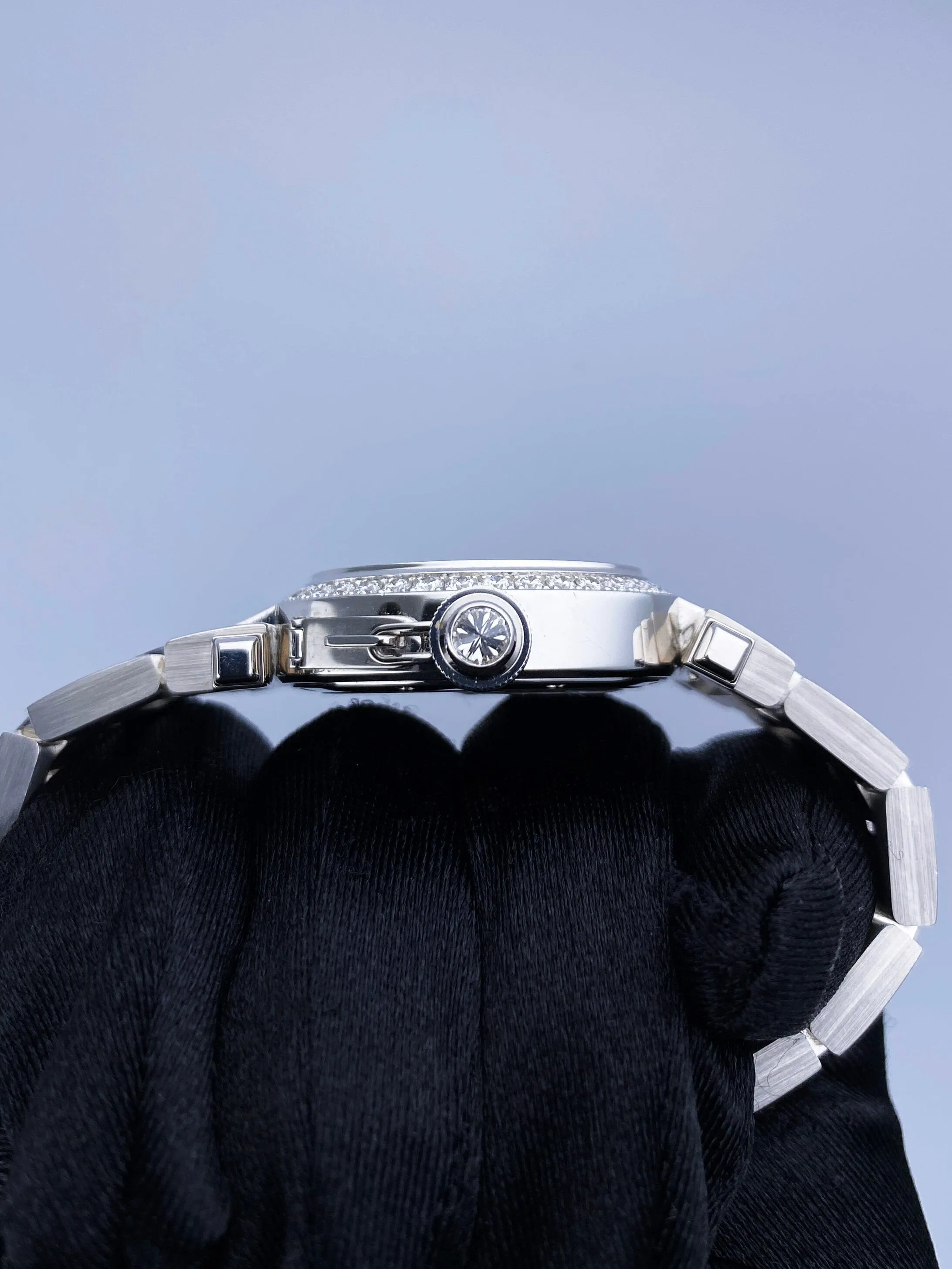 Cartier Pasha WJ11924G Rhodiumized White Gold Ladies Watch