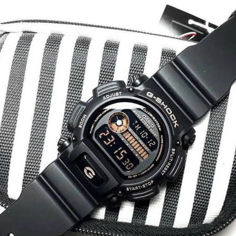 Casio - DW-9052GBX-1A4DR