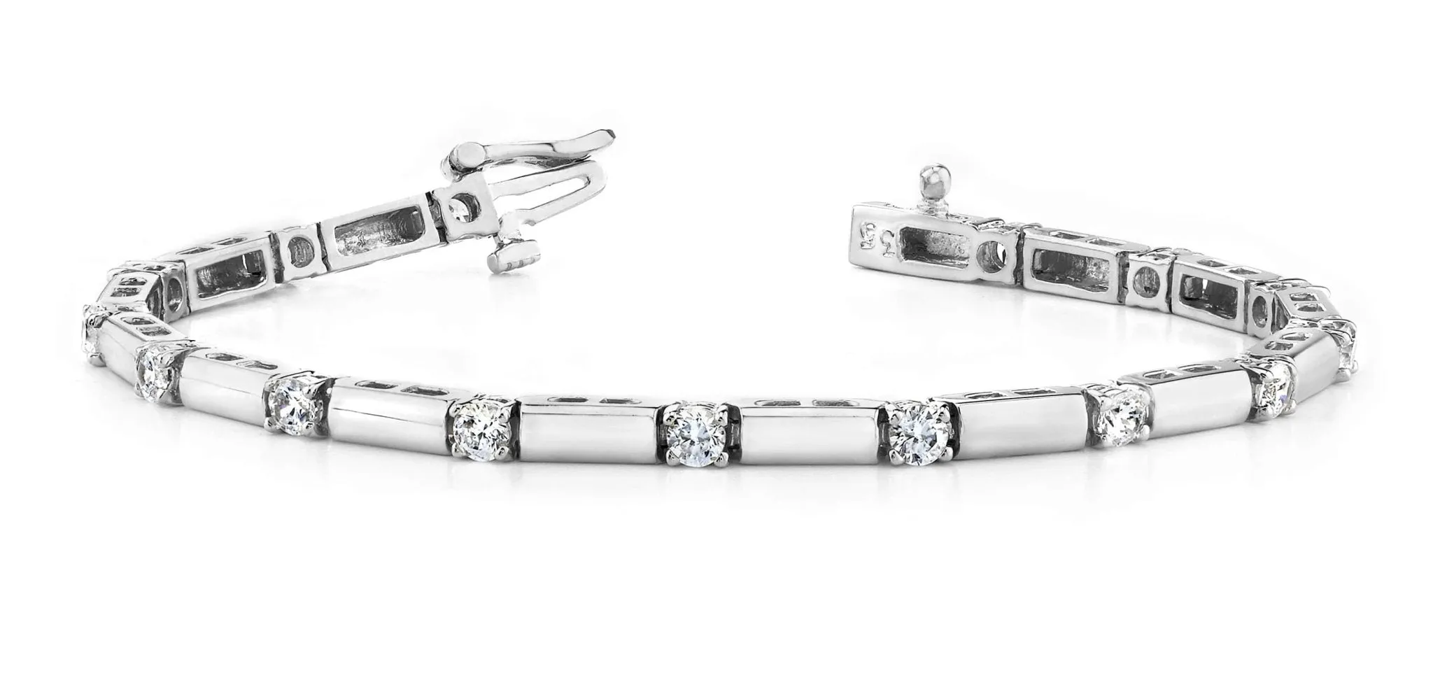 Clean Design Diamond And Bar Diamond Bracelet with 2.99 ct.(finished) 4.0mm