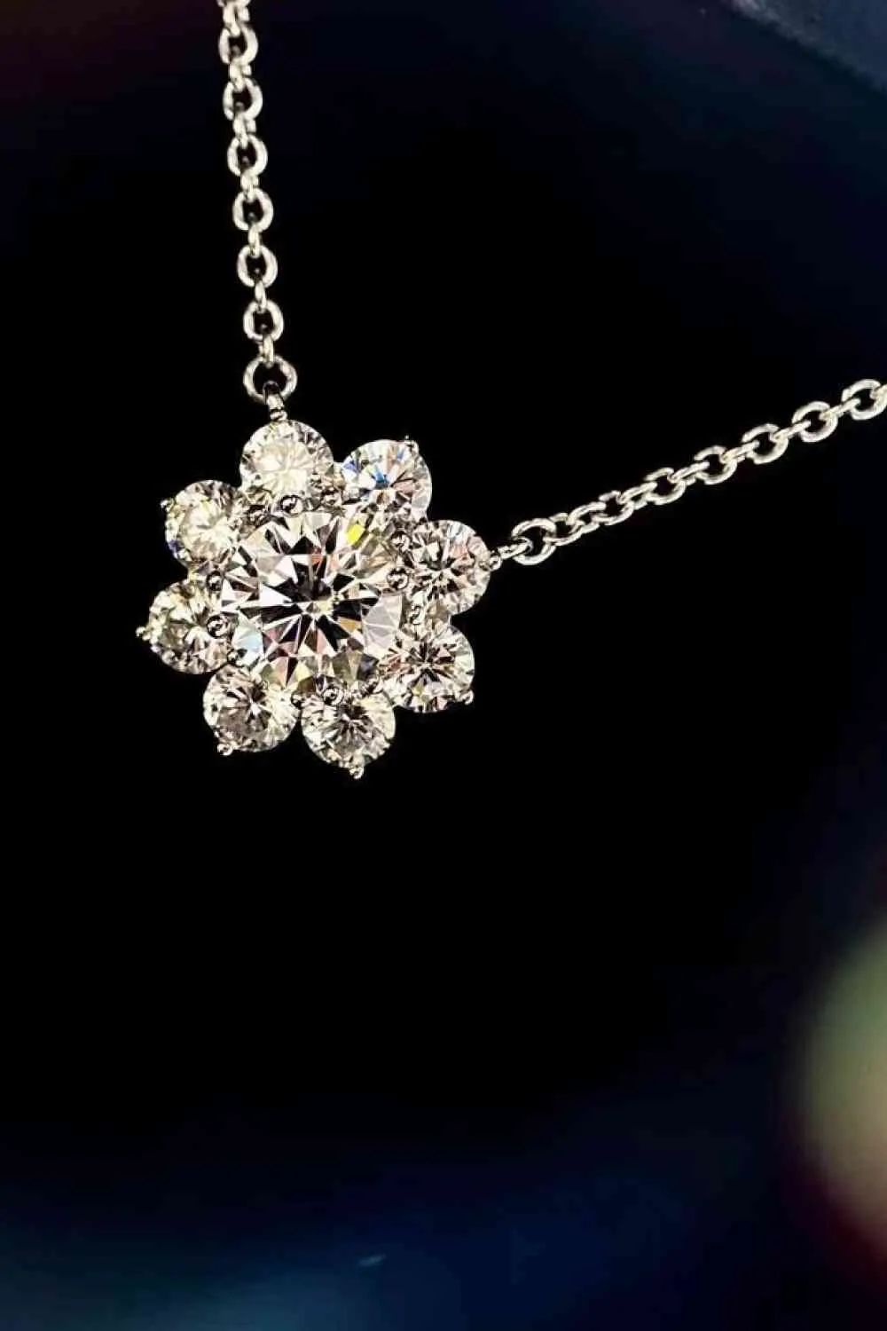 Dainty Flower Moissanite Necklace