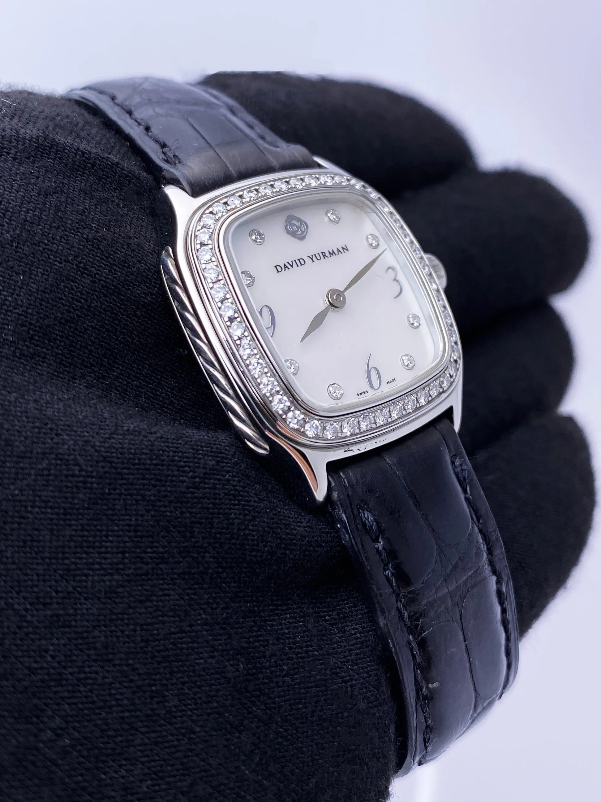 David Yurman Thoroughtbred T304-XSST MOP Diamond Ladies Watch