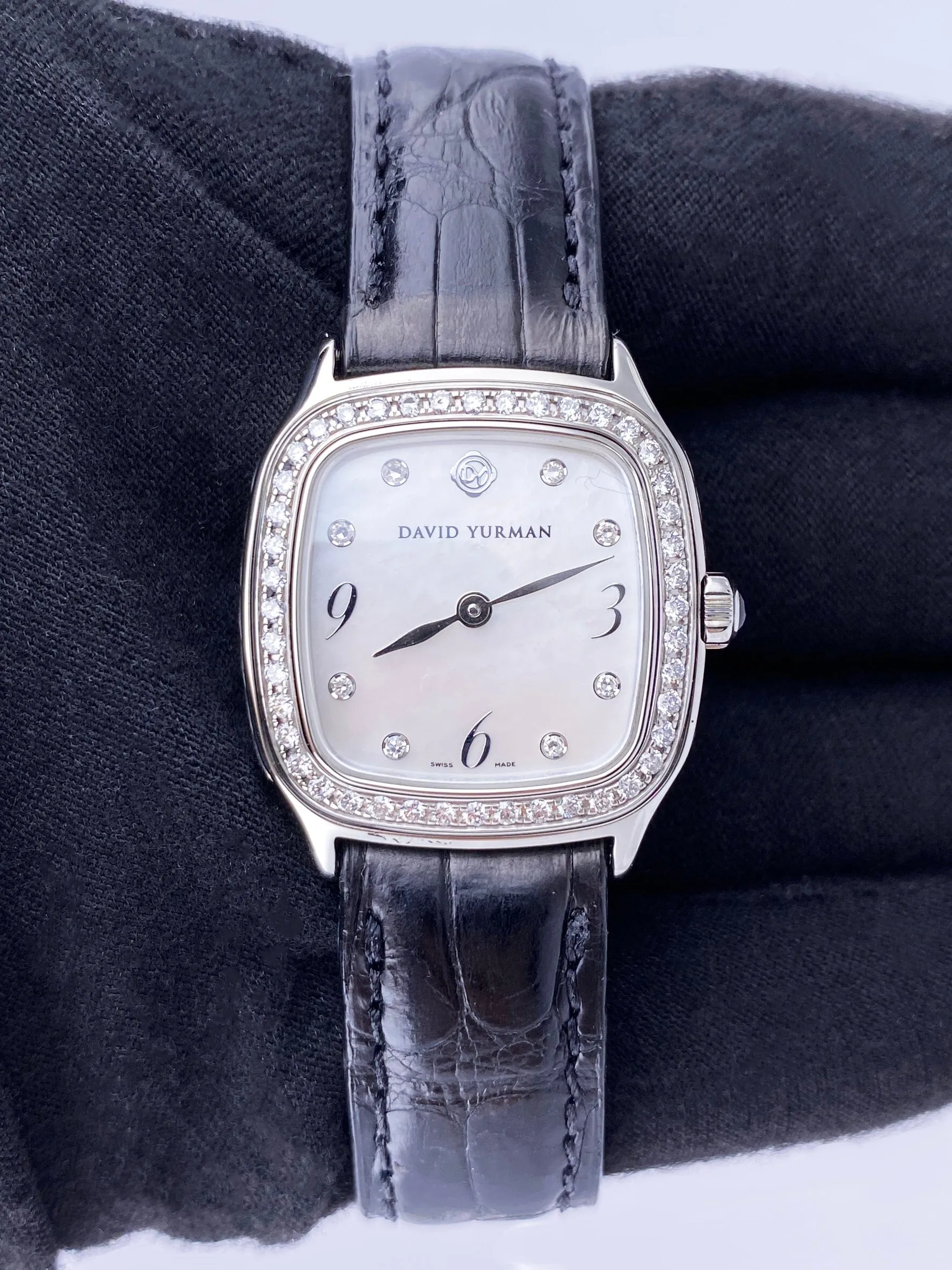 David Yurman Thoroughtbred T304-XSST MOP Diamond Ladies Watch
