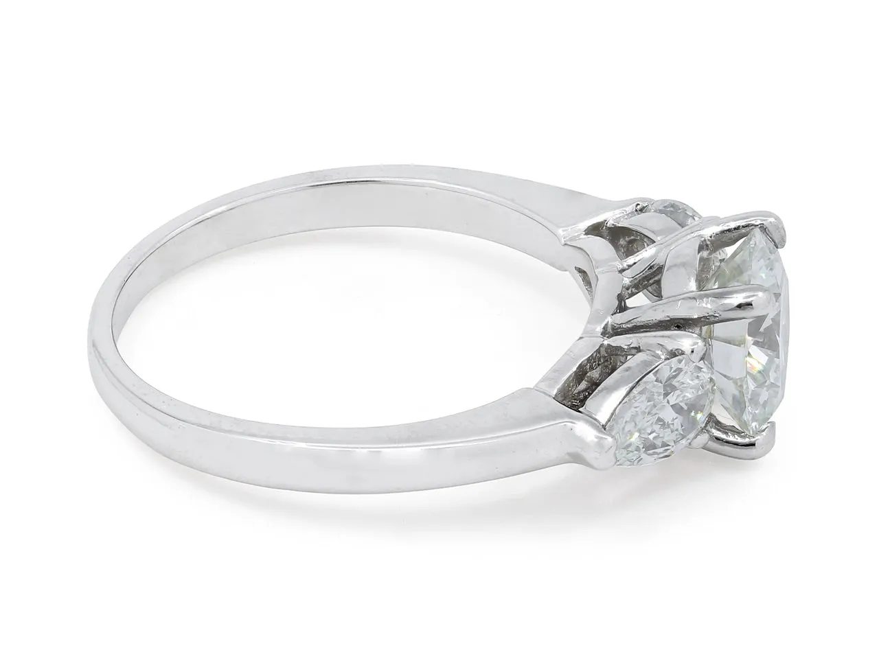 Diamond Solitaire Ring, 1.42 carat H/SI-1 with Pear-shape Diamond Shoulders, in Platinum