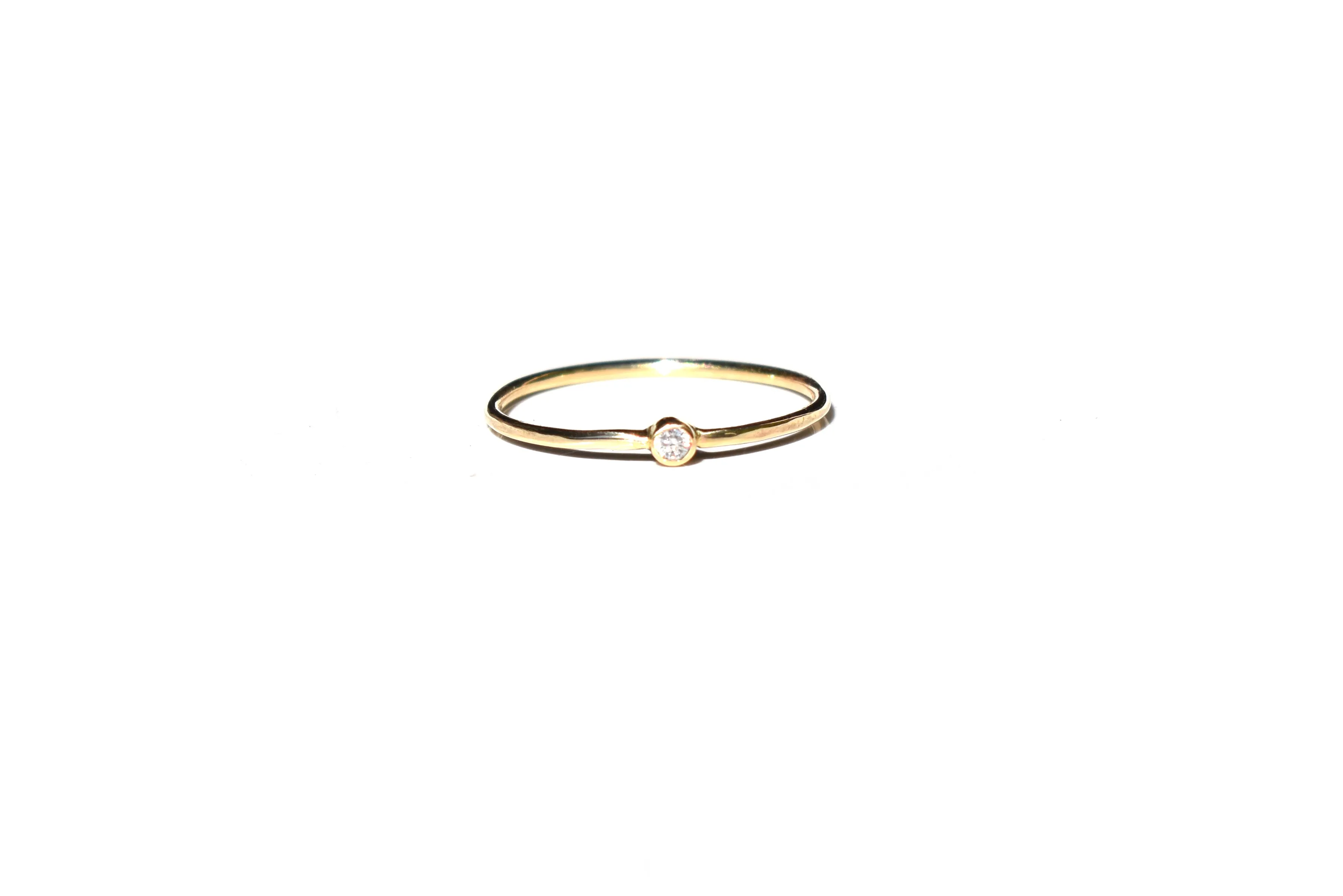 Diamond solitaire ring