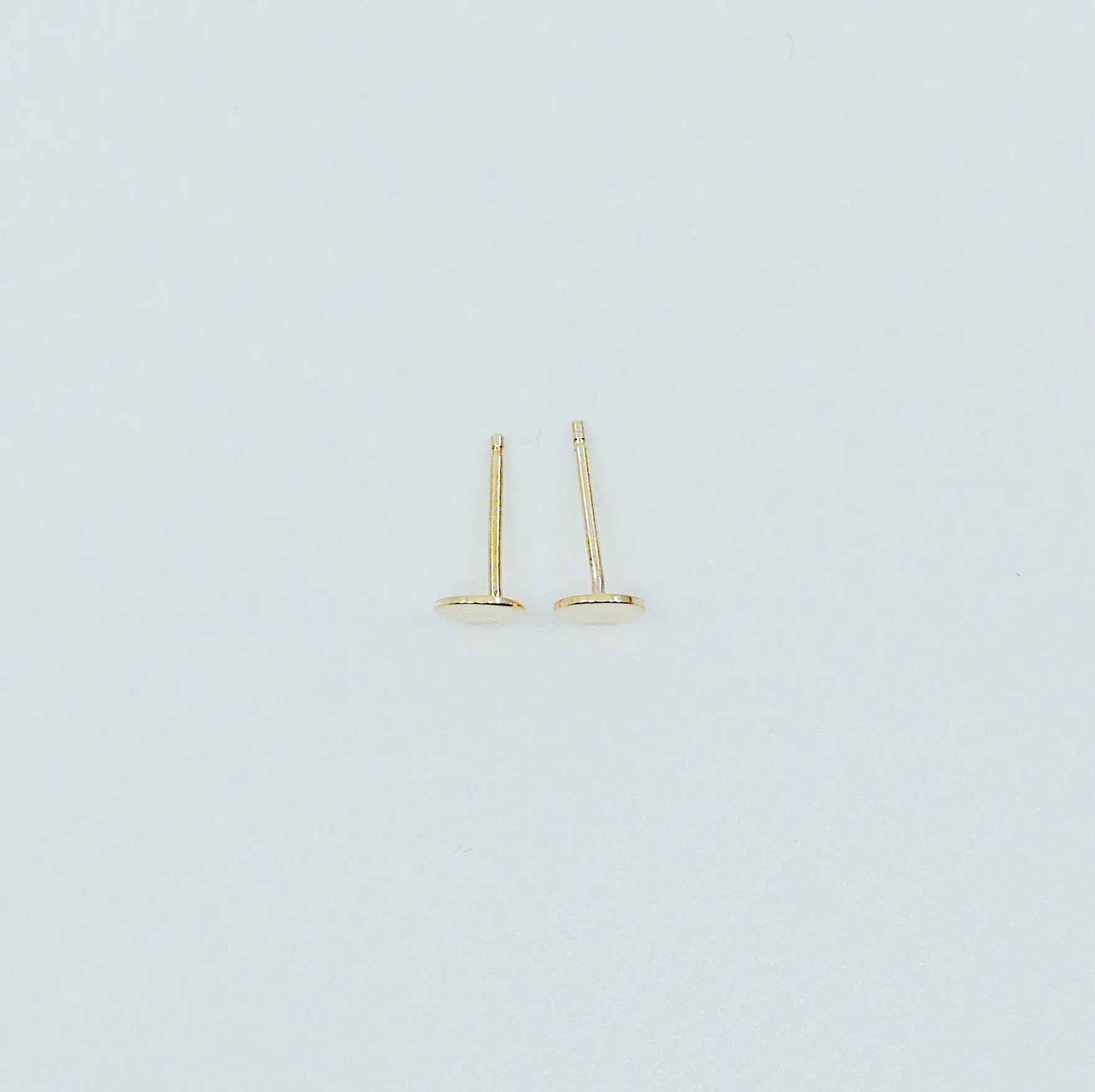 Dot Stud Earrings Large