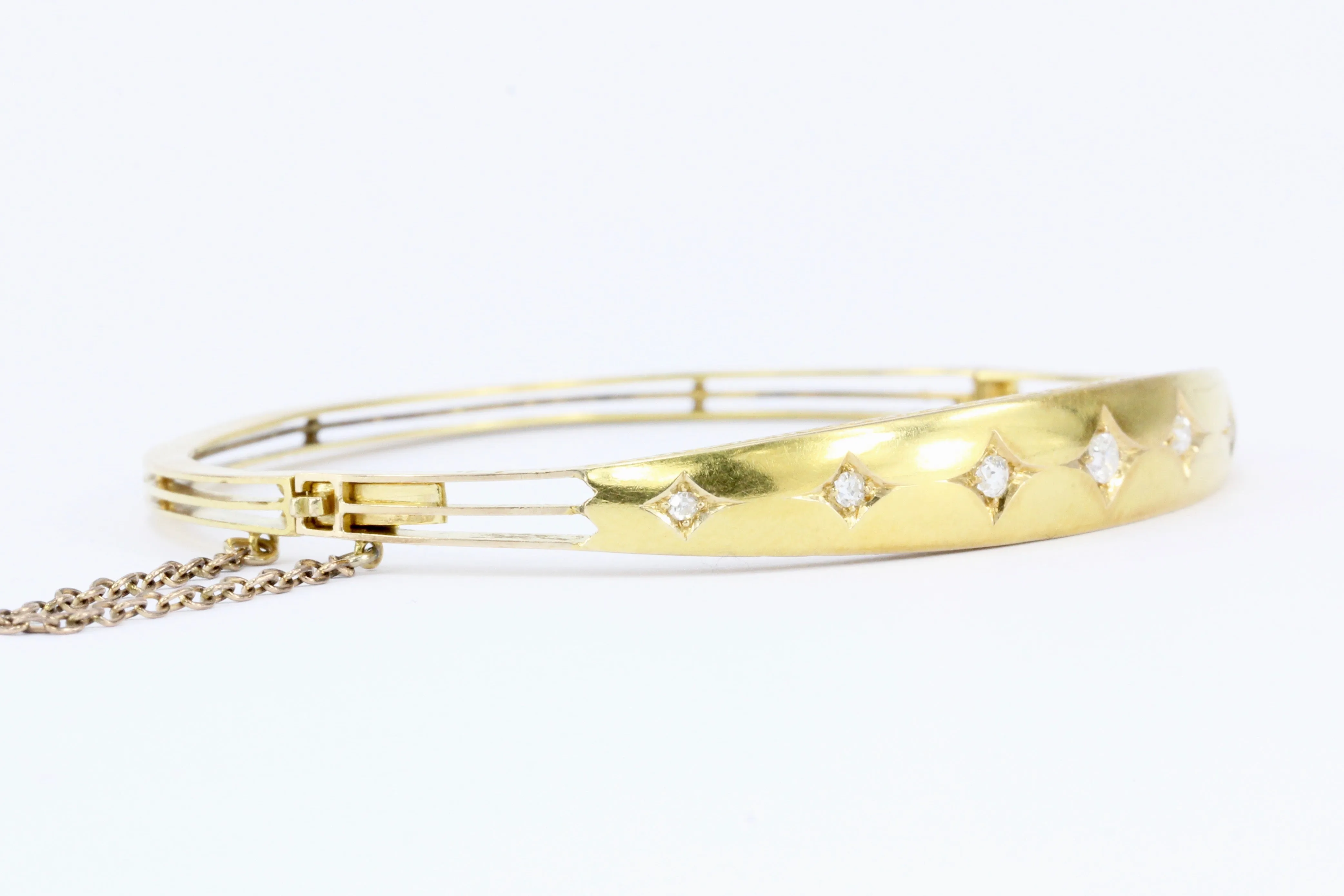 Edwardian 15K Yellow Gold Old Mine Cut Diamond Bangle Bracelet c.1910