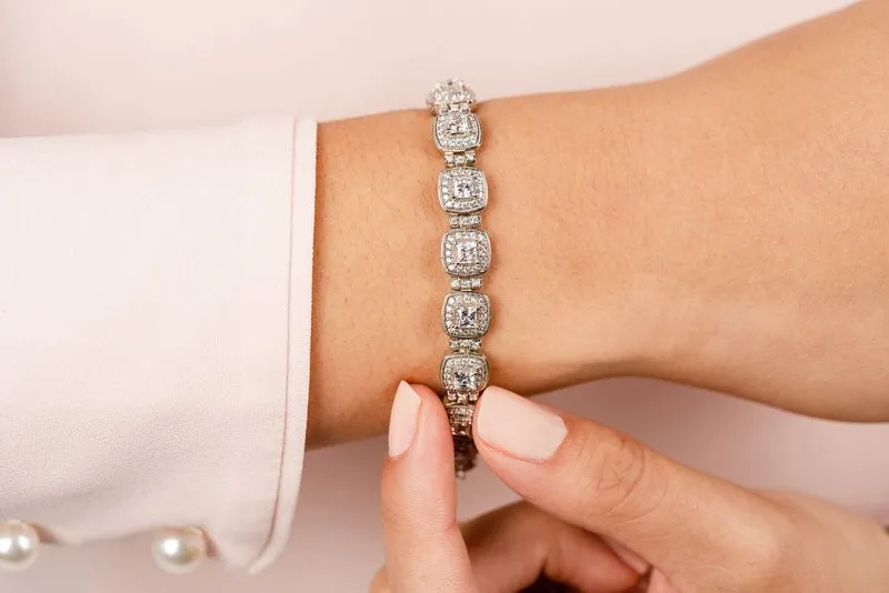 Fanciful Diamond Bracelet with 6.39 ct.(finished) 1.1mm, 3.4mm