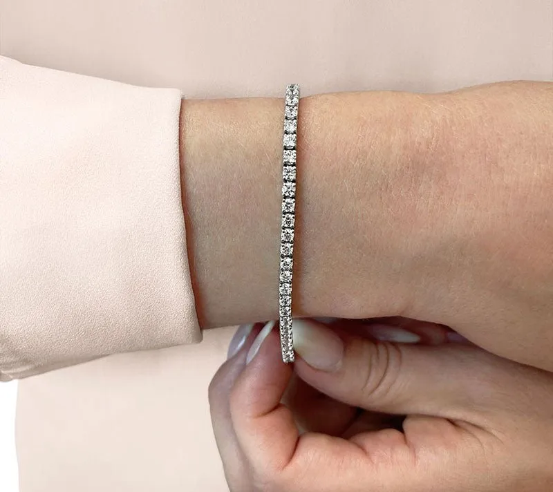Four Prong Classic Lab-Grown Diamond Tennis Bracelet with 1.98 ct.(finished) 2mm