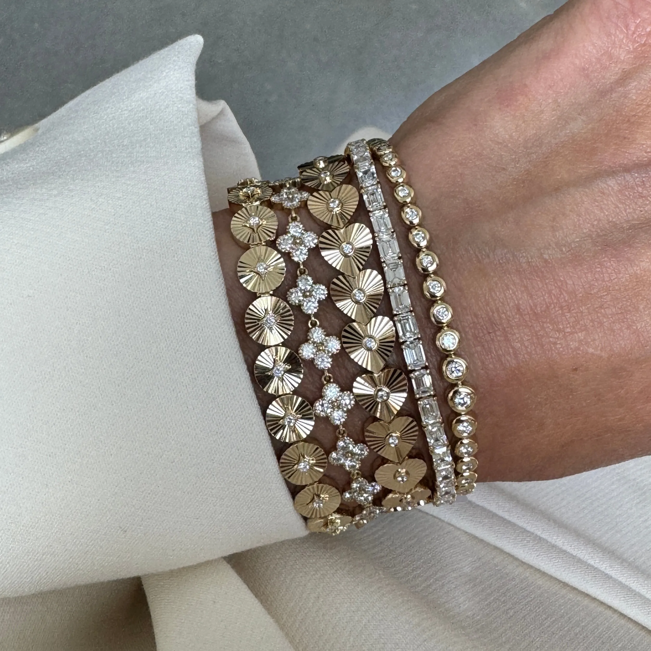 Graduated Diamond Pillow Eternity Bracelet