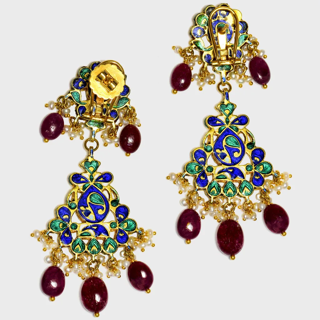 Indulge in timeless sophistication with our semi-choker necklace and earring pair - (KMNE3435)