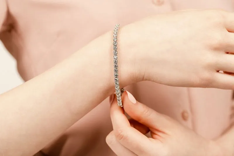 Lotus Flower Lab-Grown Diamond Tennis Bracelet with 9.75 ct.(finished) 4mm