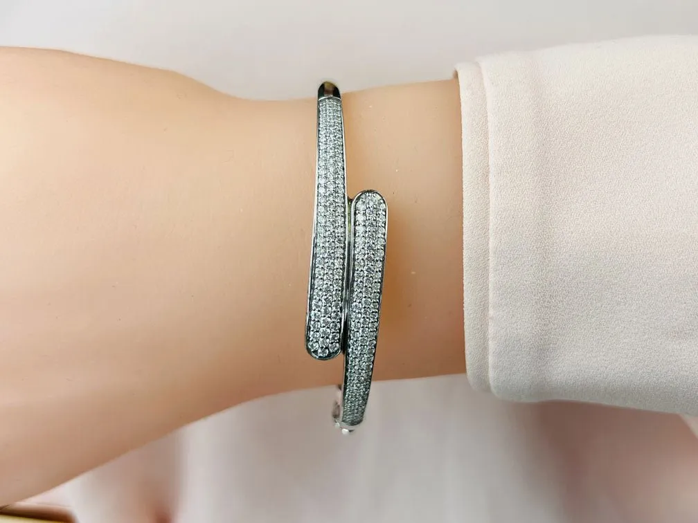 Luxe Lab-Grown Diamond Bangle with 2.24 ct.(finished) 1.2mm, 1.4mm, 1.6mm