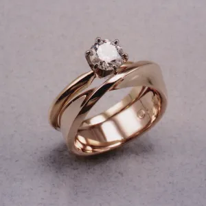 Möbius Ring With Solitaire Diamond Ring