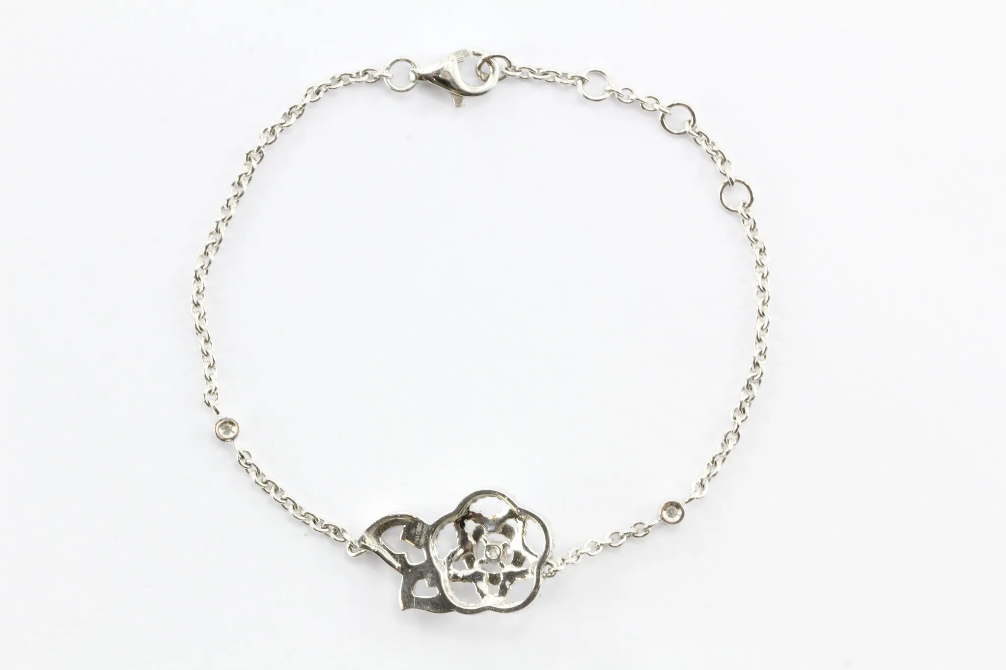 New CHANEL Camelia Brode 18K White Gold & Diamond Bracelet in Box