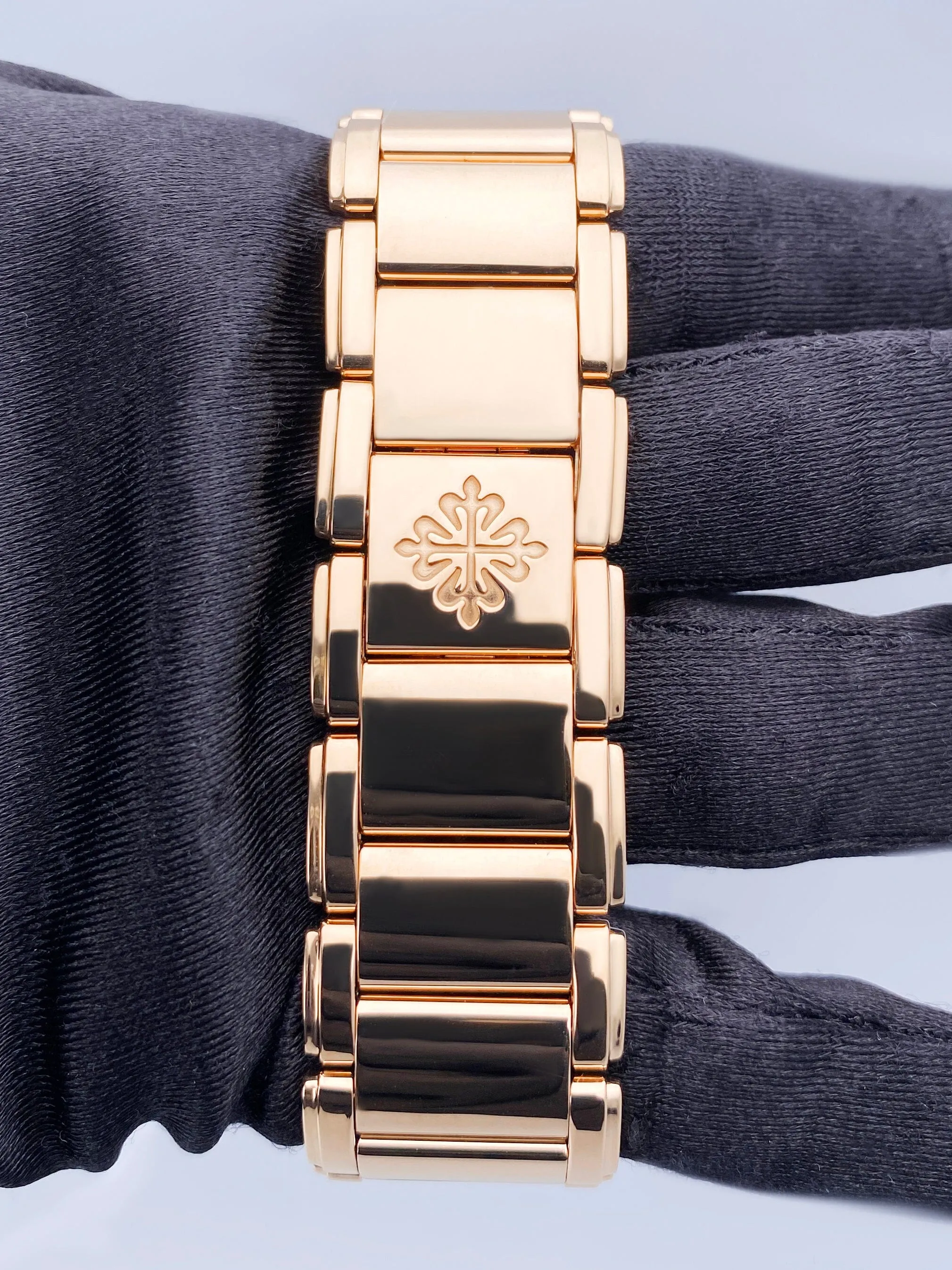 Patek Philippe Twenty-4 4910/11 Chocolate Dial Ladies Watch