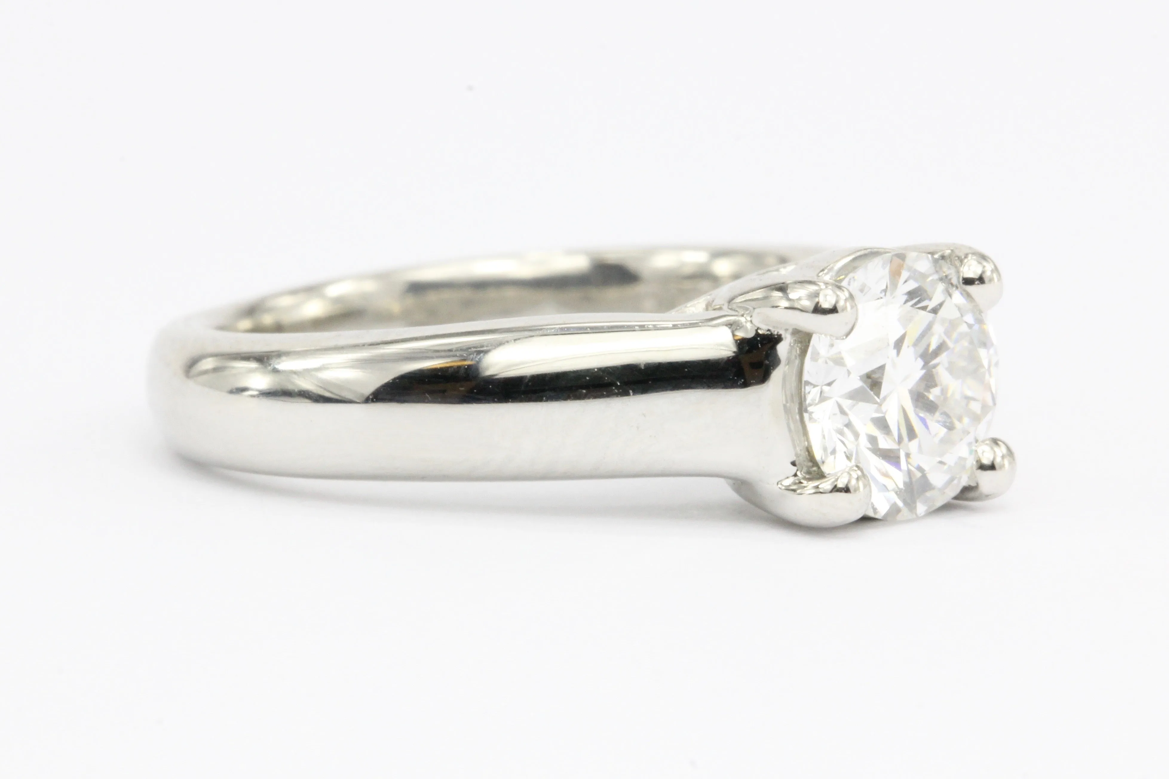 Platinum 1.12 Carat D/Vs2 Round Brilliant Diamond Solitaire Engagement Ring