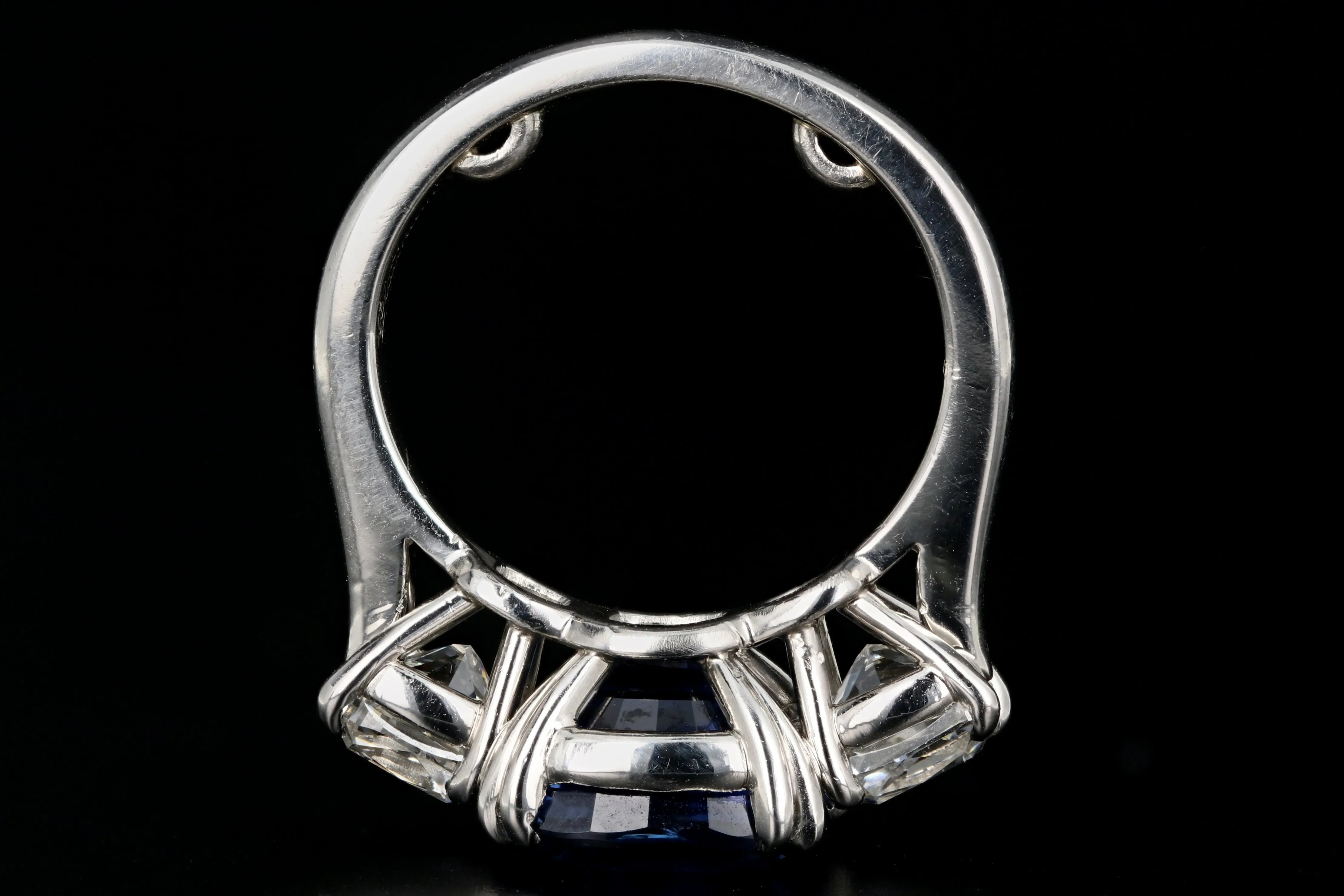 Platinum 7.2ct Madagascar Sapphire Flanked By Two 1.4ct G VS2 Diamonds