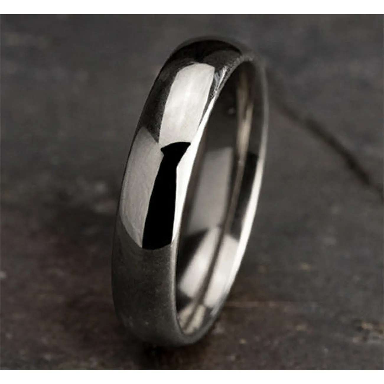 Platinum Regular Dome Comfort Fit 5.0 Wedding Band Ring