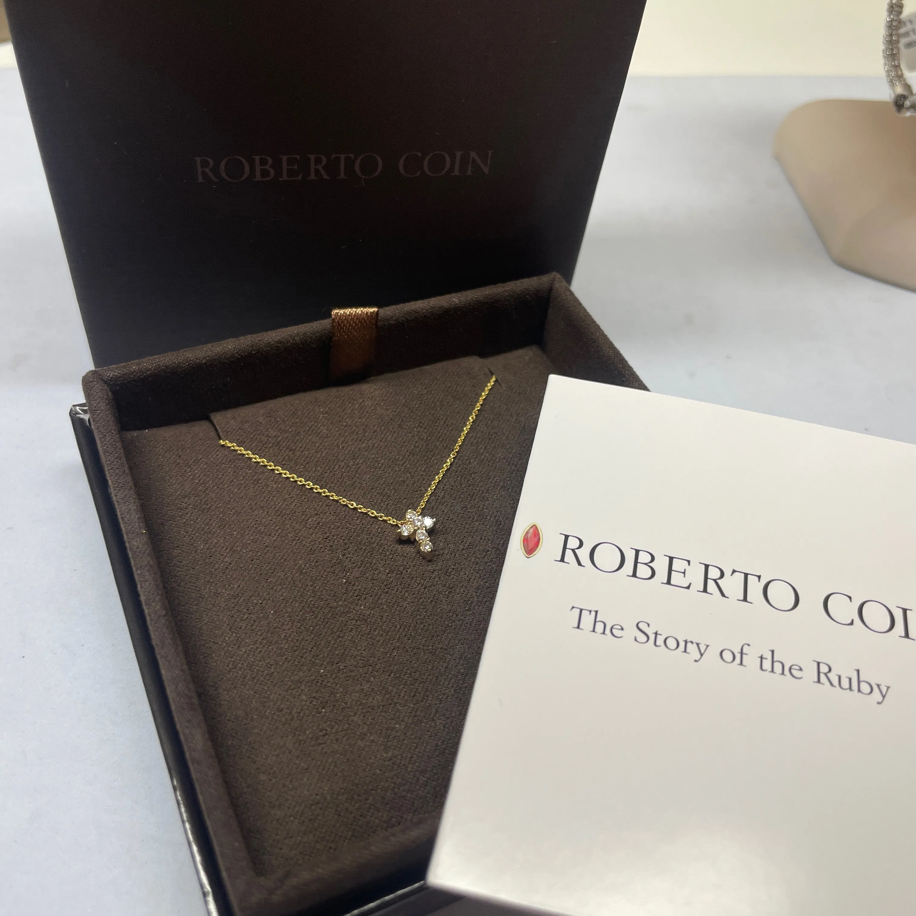 Roberto Coin Baby Cross Pendant from Tiny Treasures Collection 001883AYCHX0