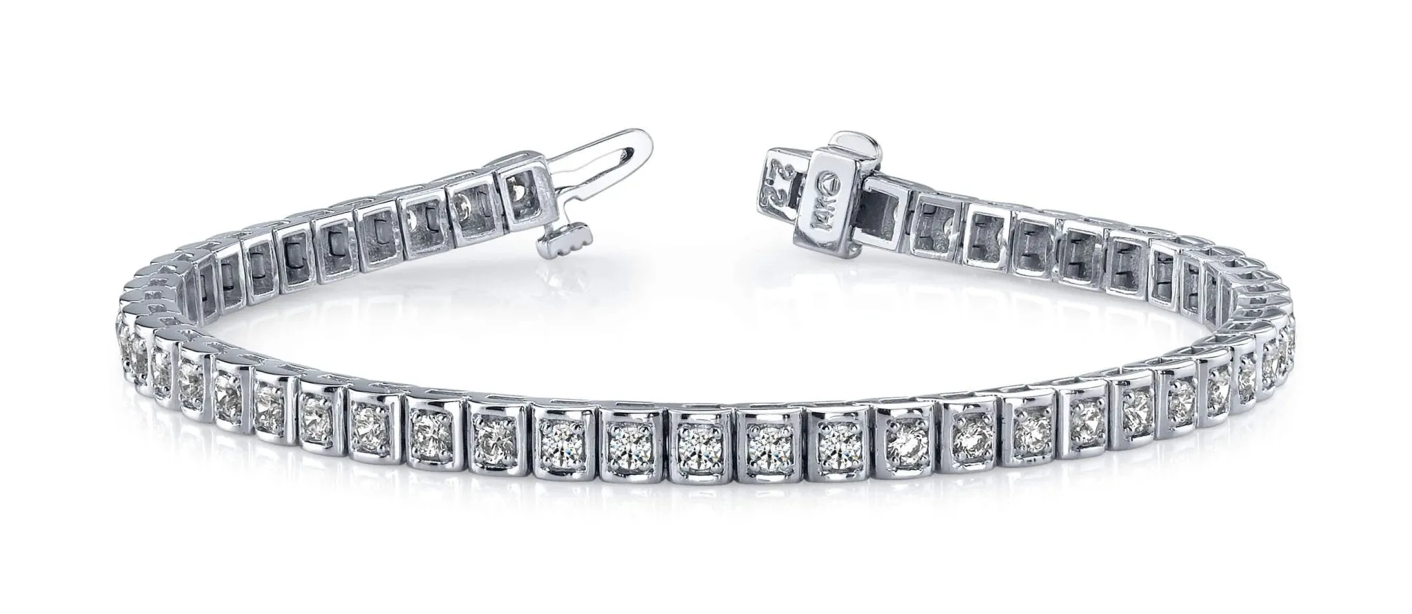 Shadow Box Lab-Grown Diamond Bracelet with 3.06 ct.(finished) 2.5mm