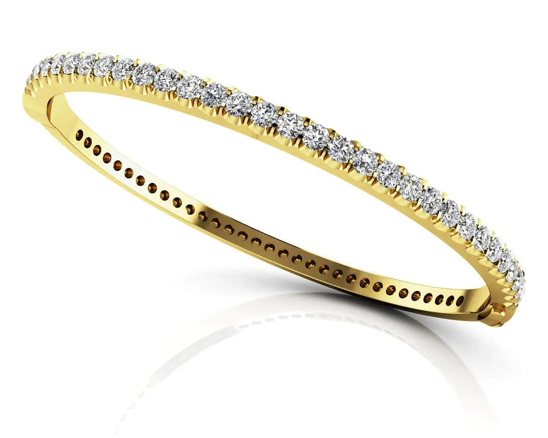 Shared Prong Oval Lab-Grown Diamond Bangle with 1.44 ct.(finished) 2.2mm