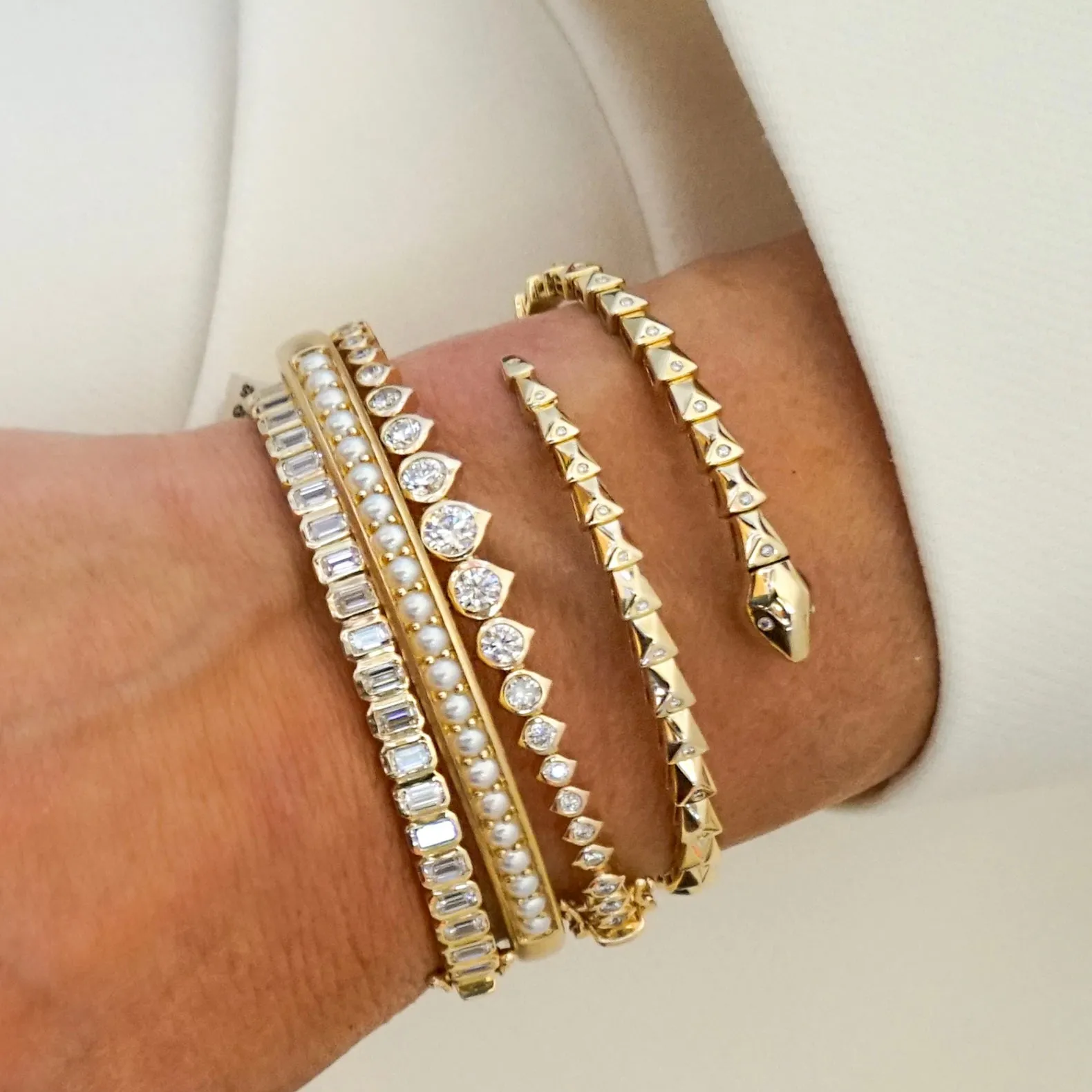 Show Your Love Graduated Bezel Set Diamond Bangle Bracelet