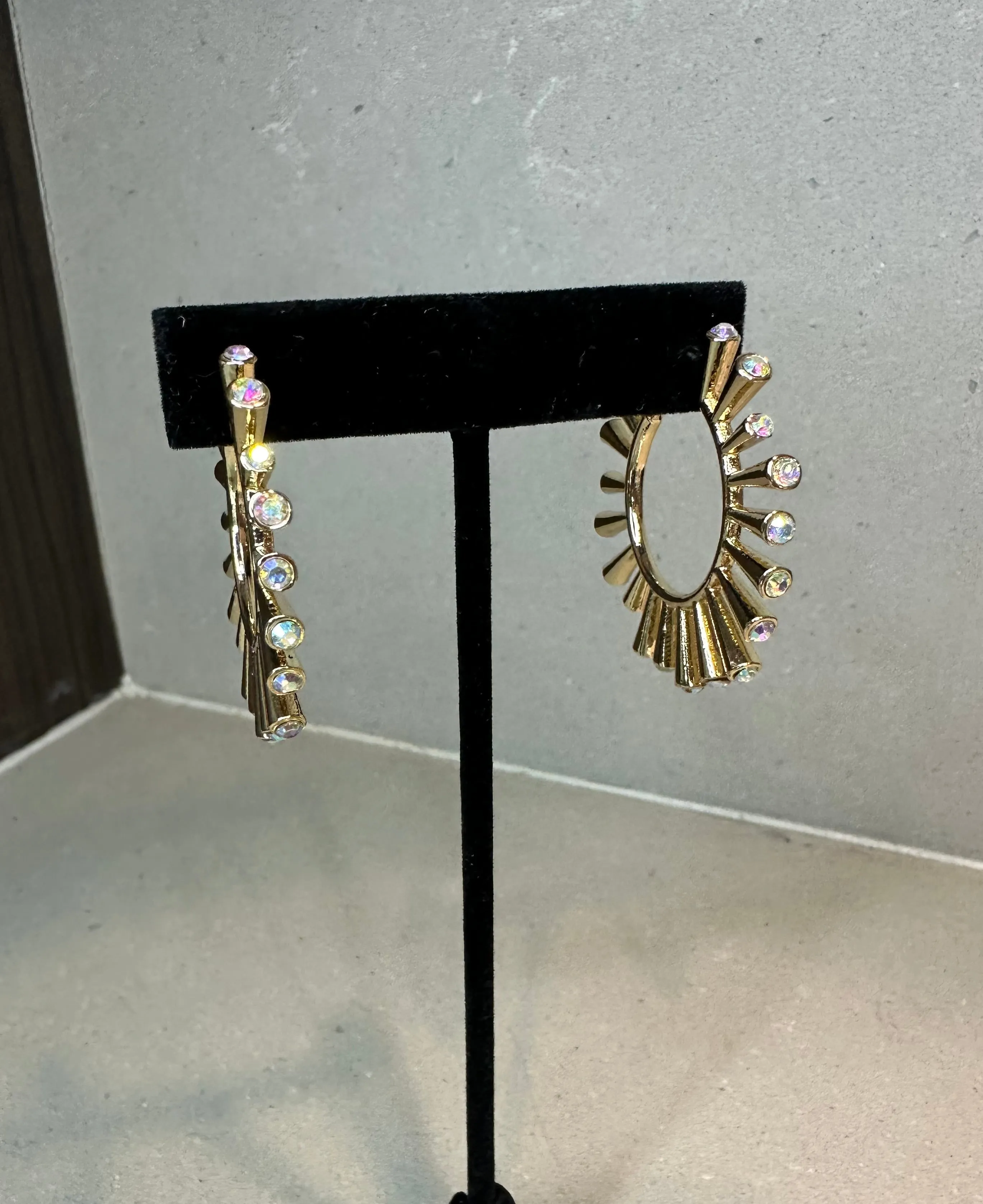 SPIKES EARRINGS