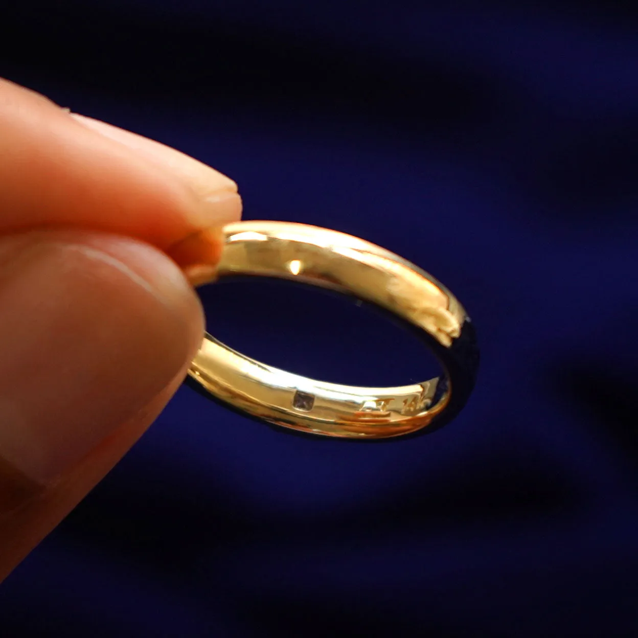 Square Carre Cut Diamond Band